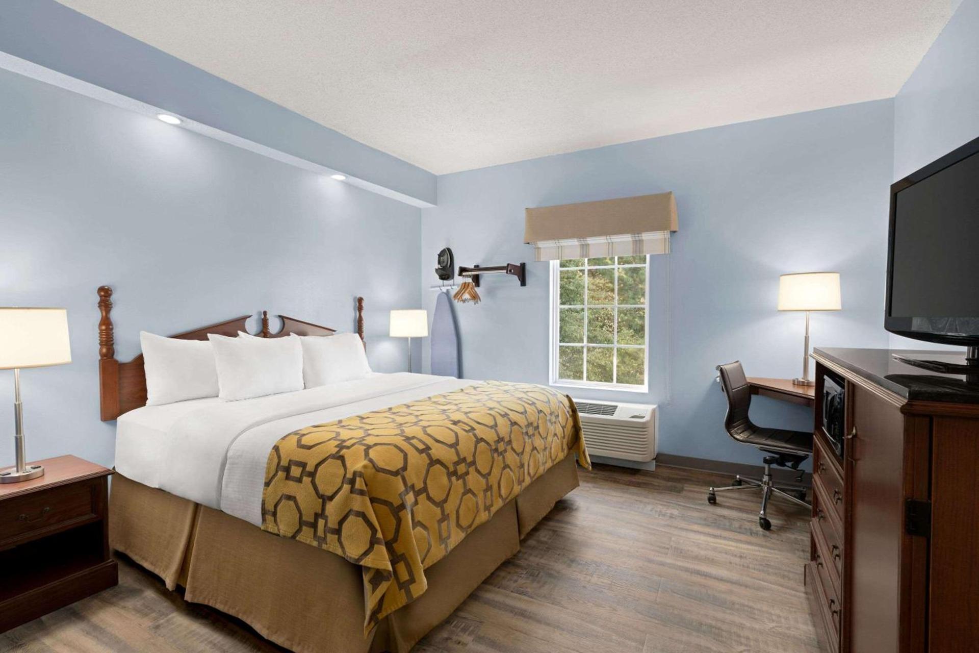 Baymont by Wyndham Henderson Oxford photo 24