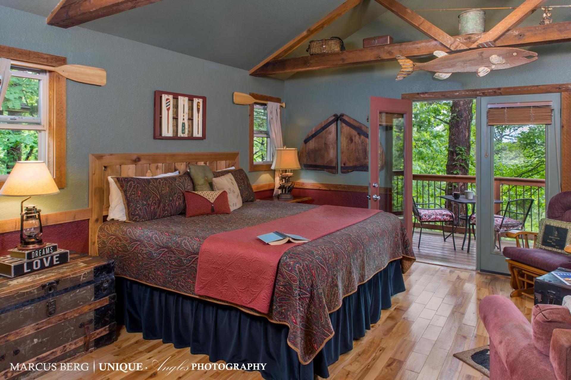 Eureka Sunset Cabins photo 21