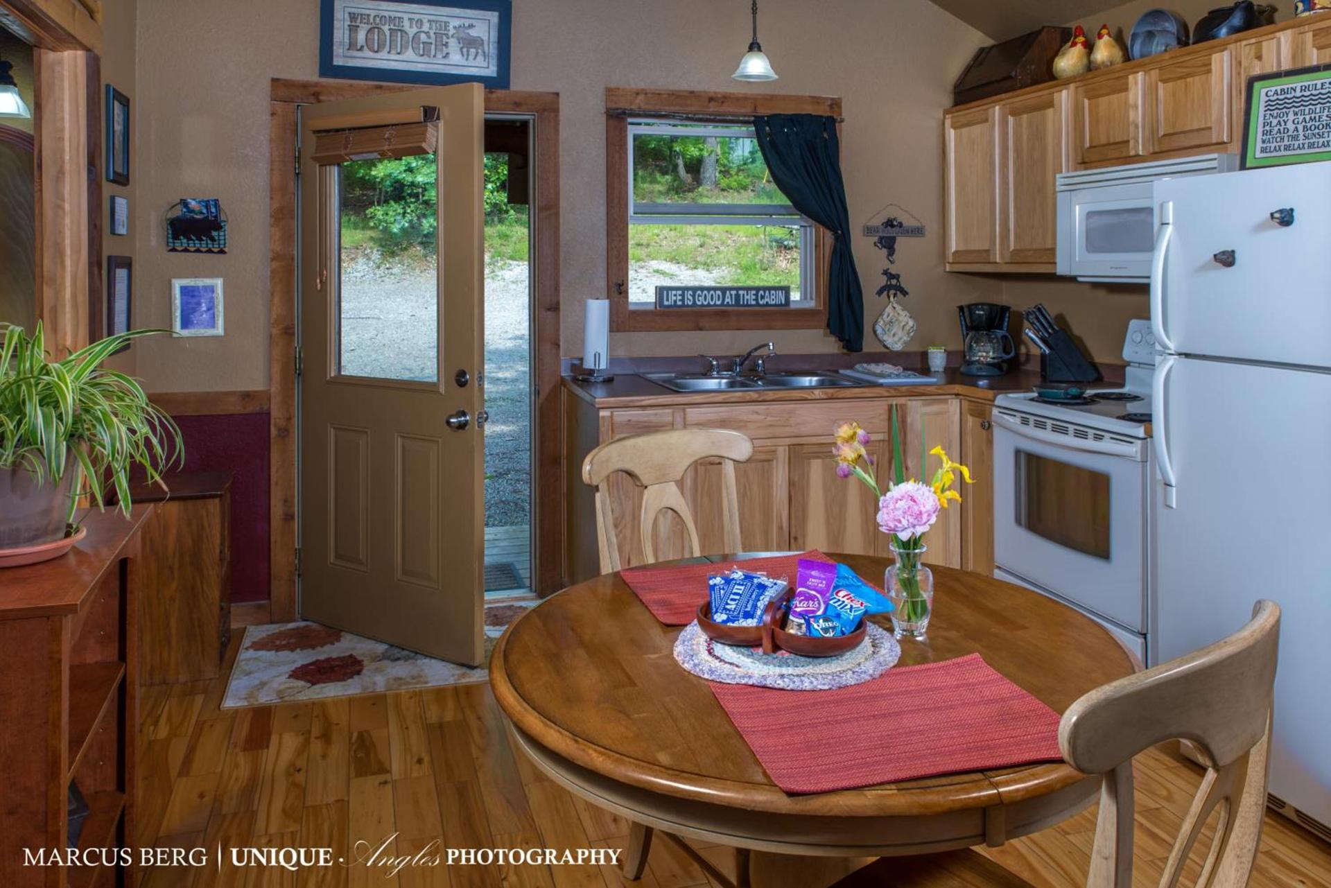 Eureka Sunset Cabins photo 24