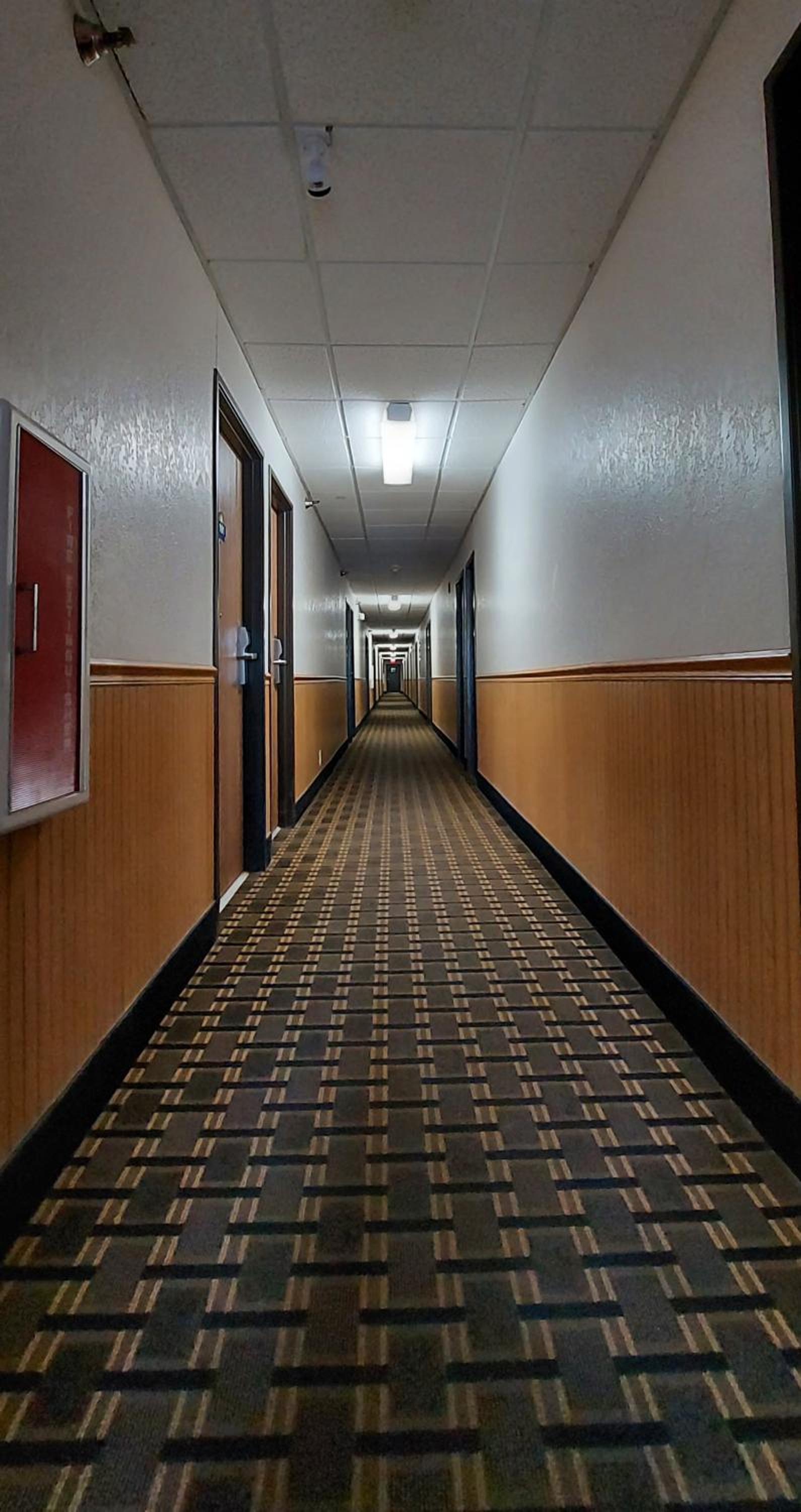 Days Inn by Wyndham Willmar photo 28