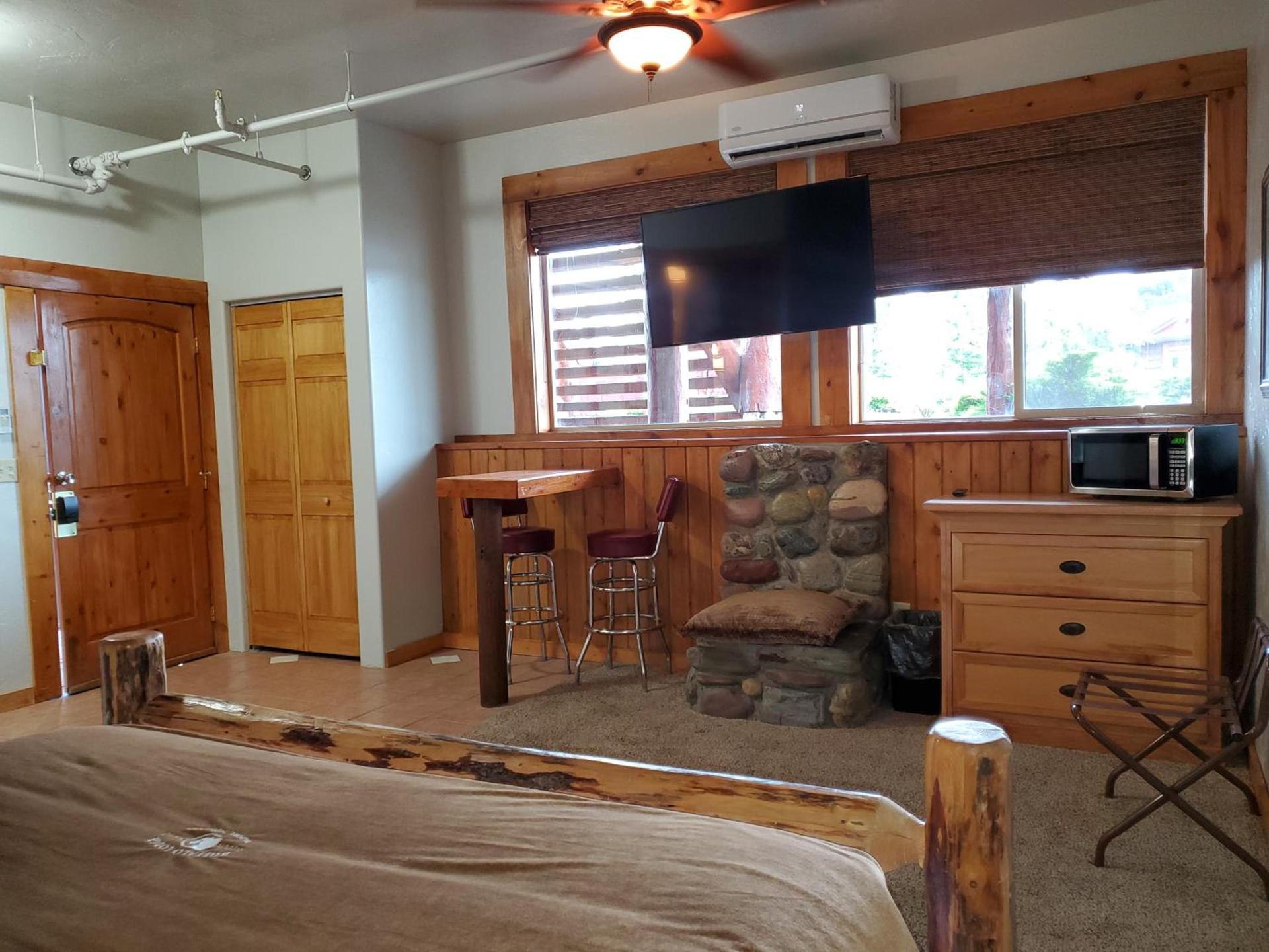 Buffalo Lodge of Bigfork photo 9