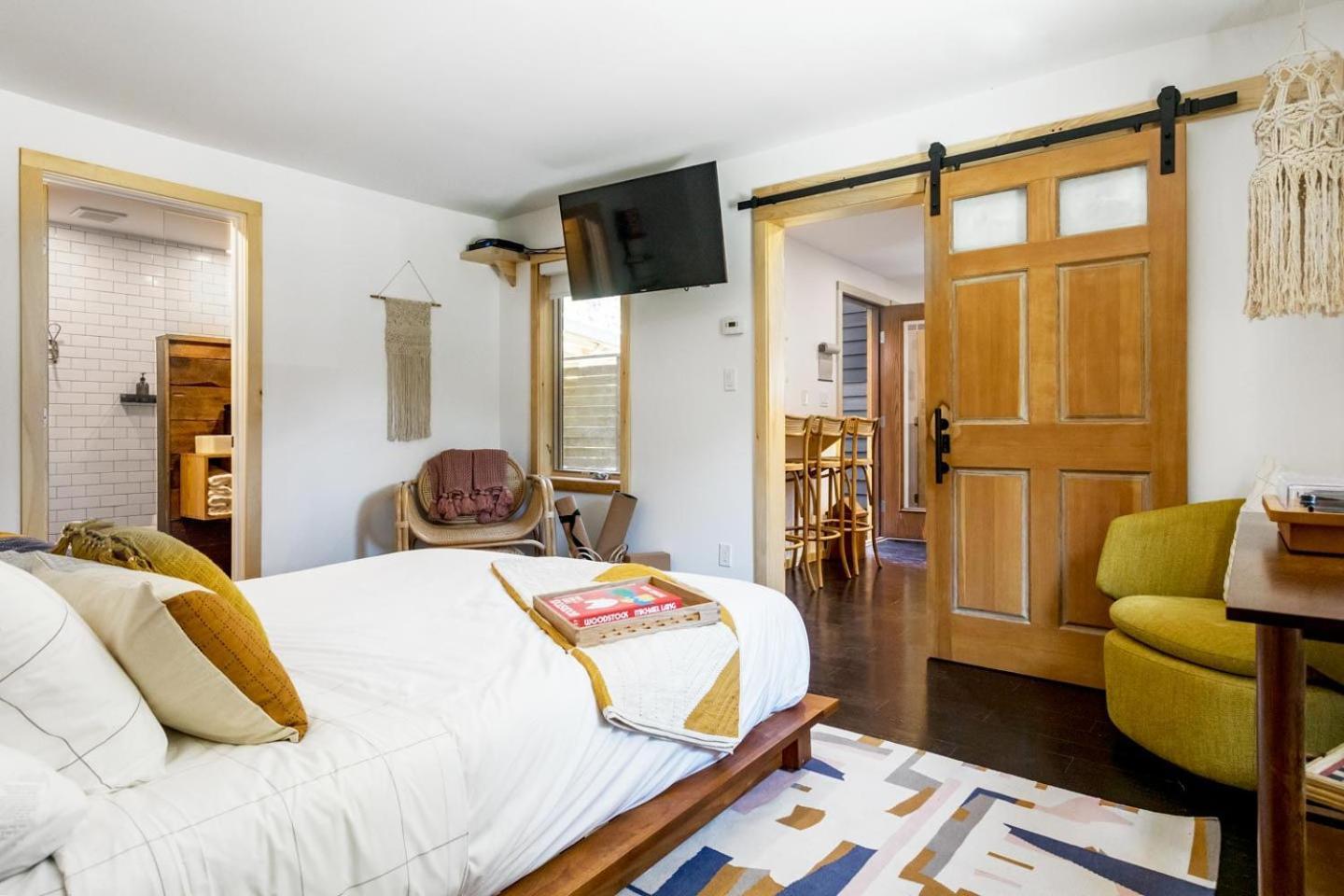 The Herwood Inn photo 5