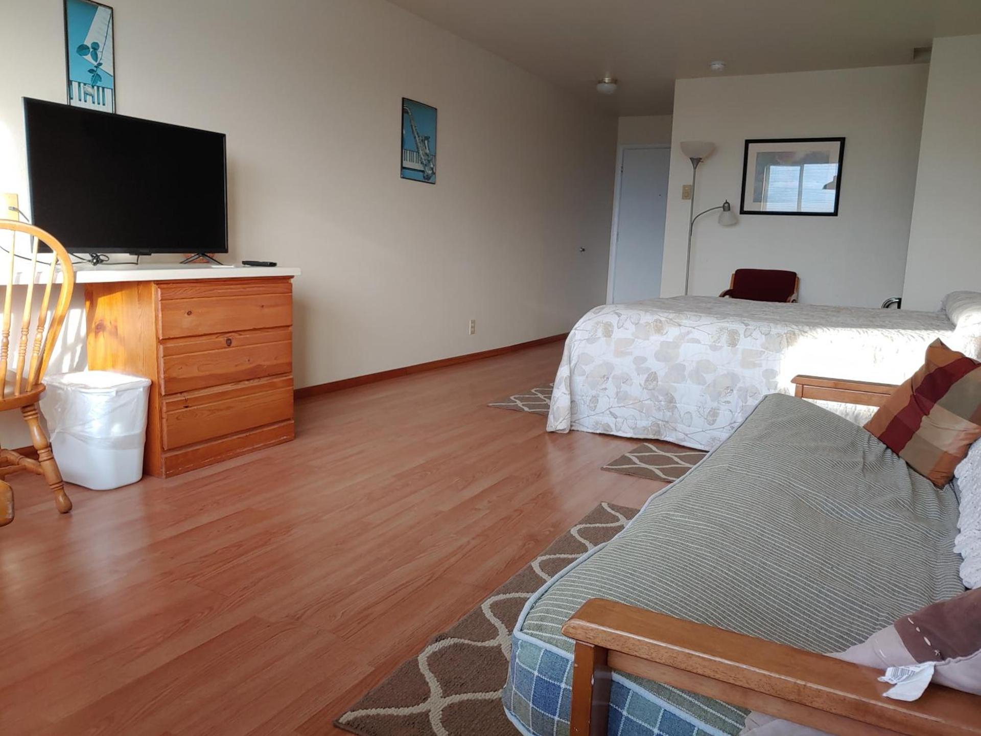 The Dublin House Motel photo 89