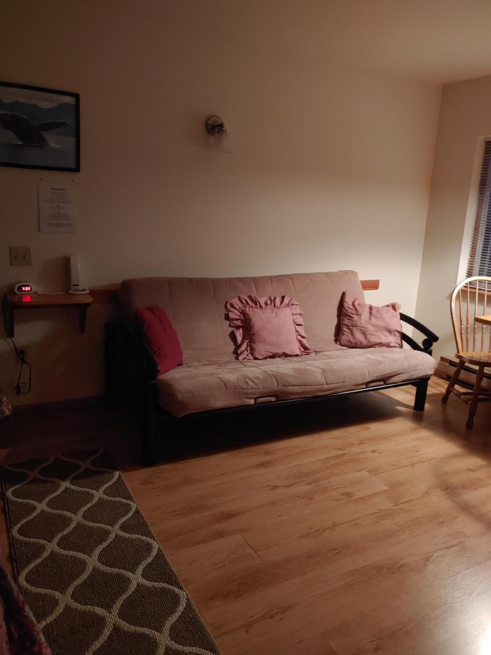 The Dublin House Motel photo 26
