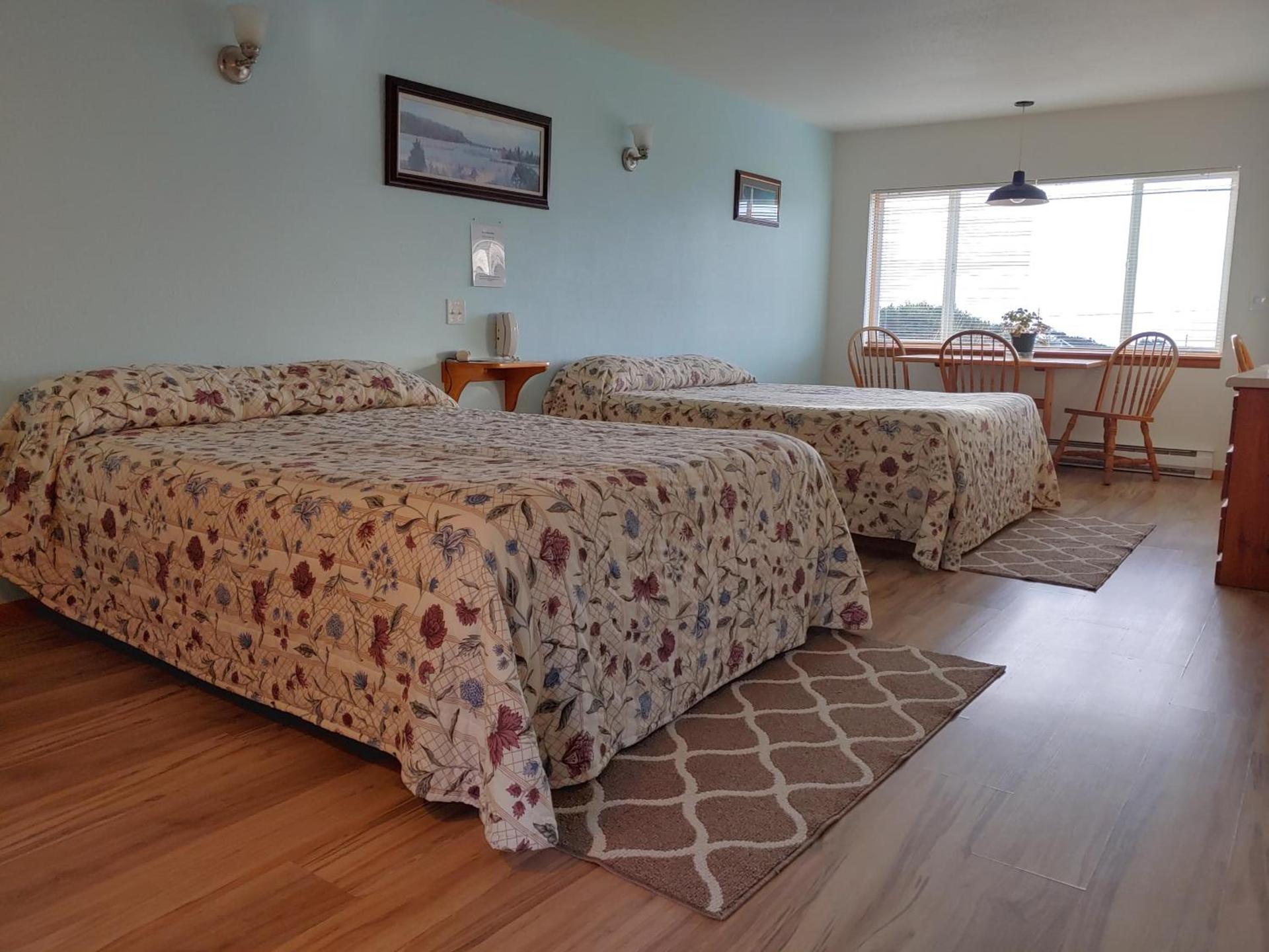The Dublin House Motel photo 55