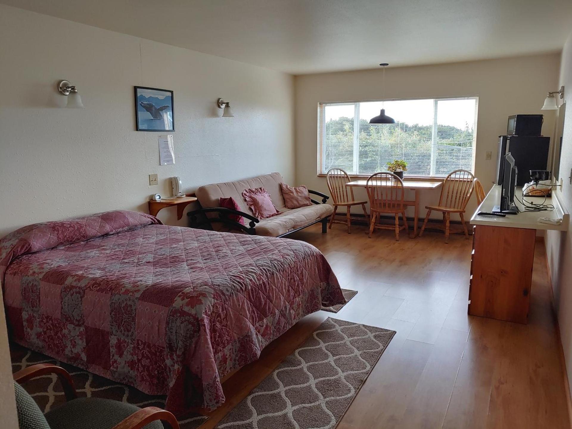 The Dublin House Motel photo 52