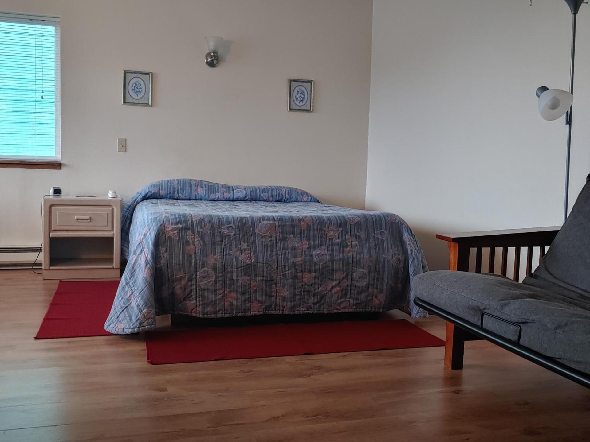 The Dublin House Motel photo 56