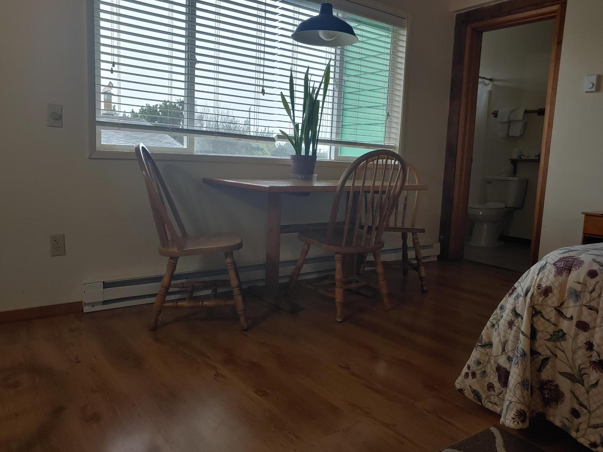 The Dublin House Motel photo 18