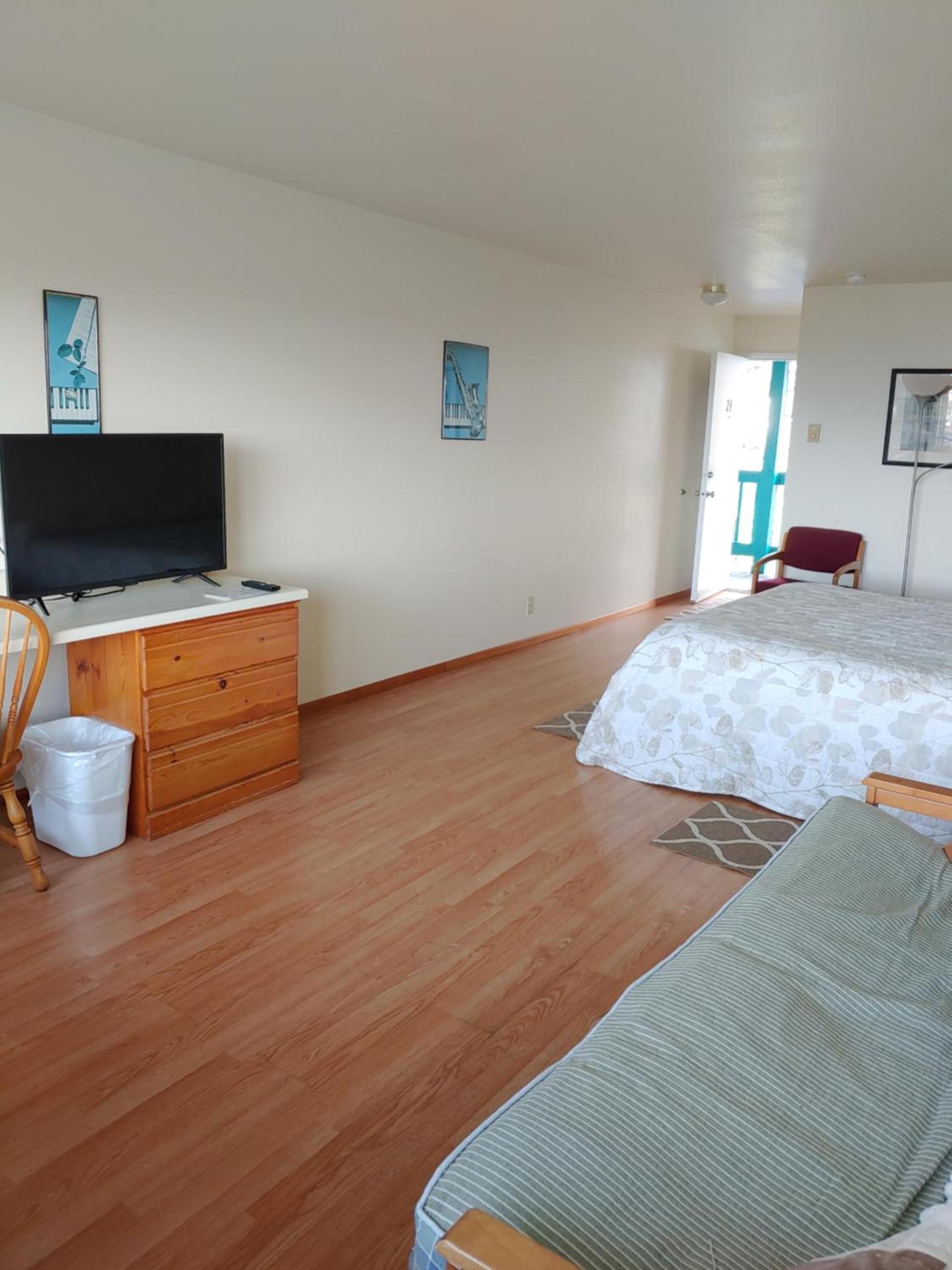 The Dublin House Motel photo 72