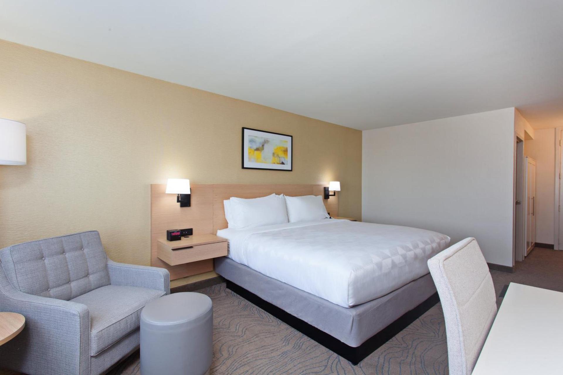 Holiday Inn Los Angeles - LAX Airport by IHG photo 30