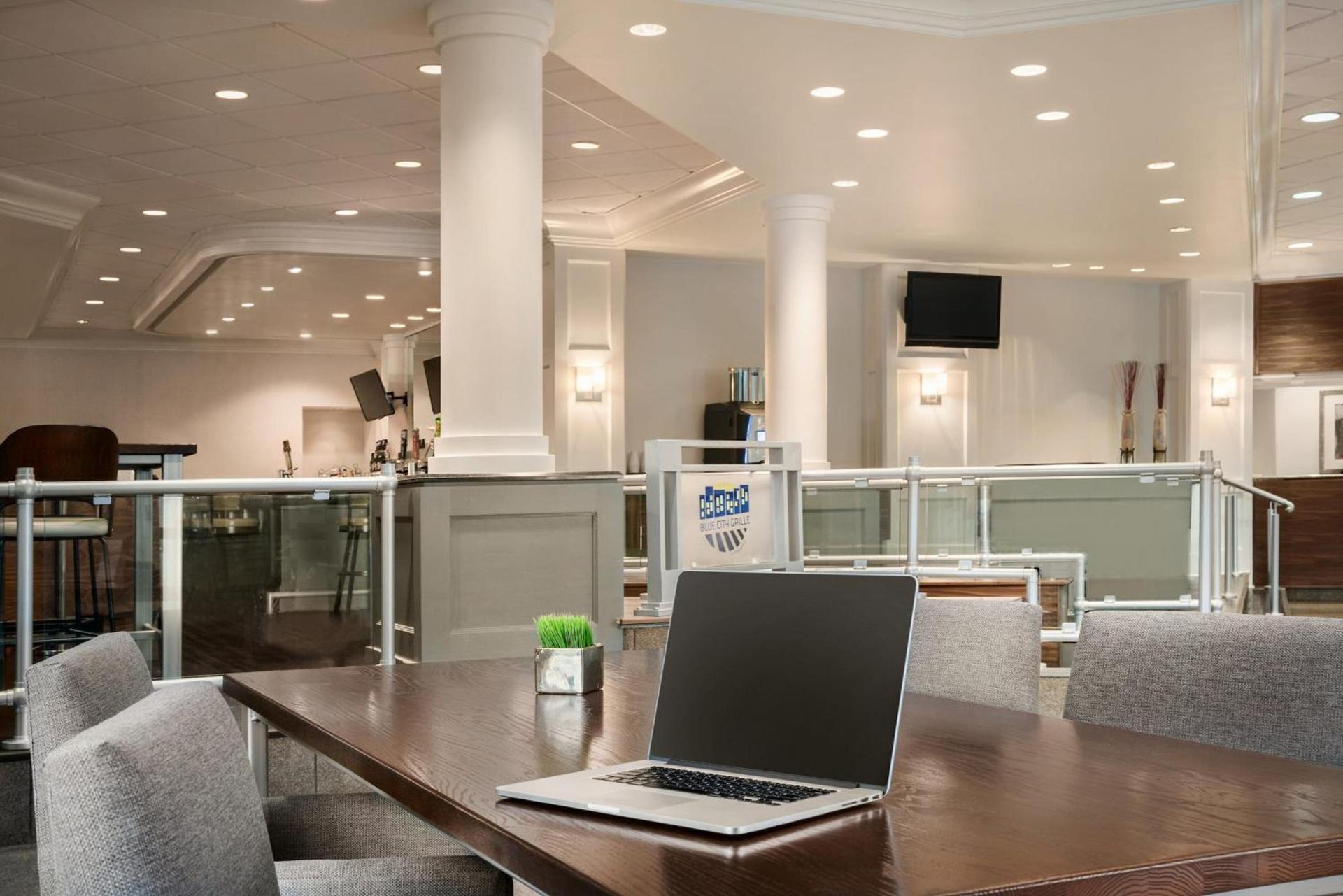 Crowne Plaza Englewood by IHG photo 17