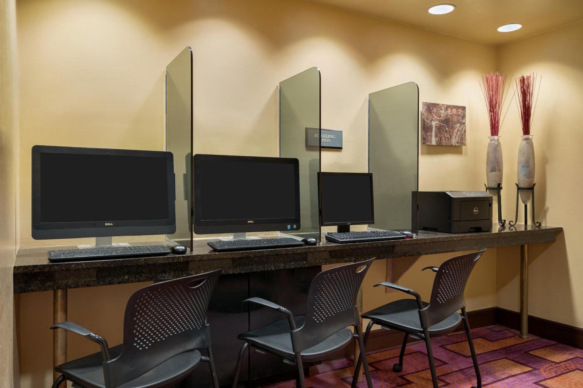 Crowne Plaza Englewood by IHG photo 10