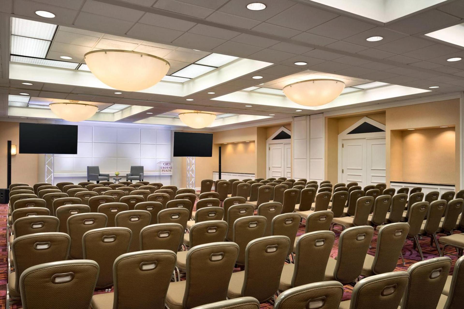 Crowne Plaza Englewood by IHG photo 29