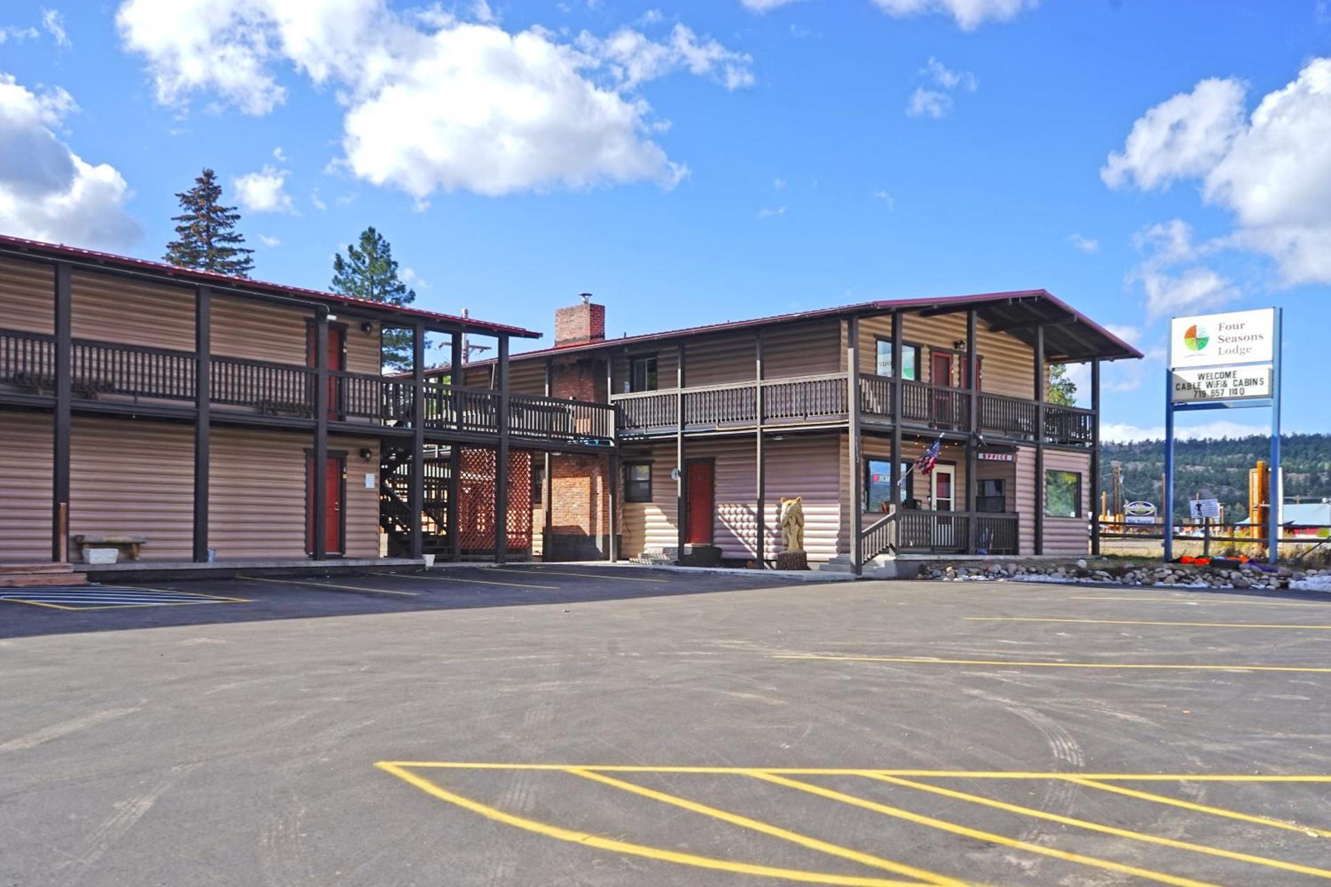Four Seasons Lodge — hotel in South Fork