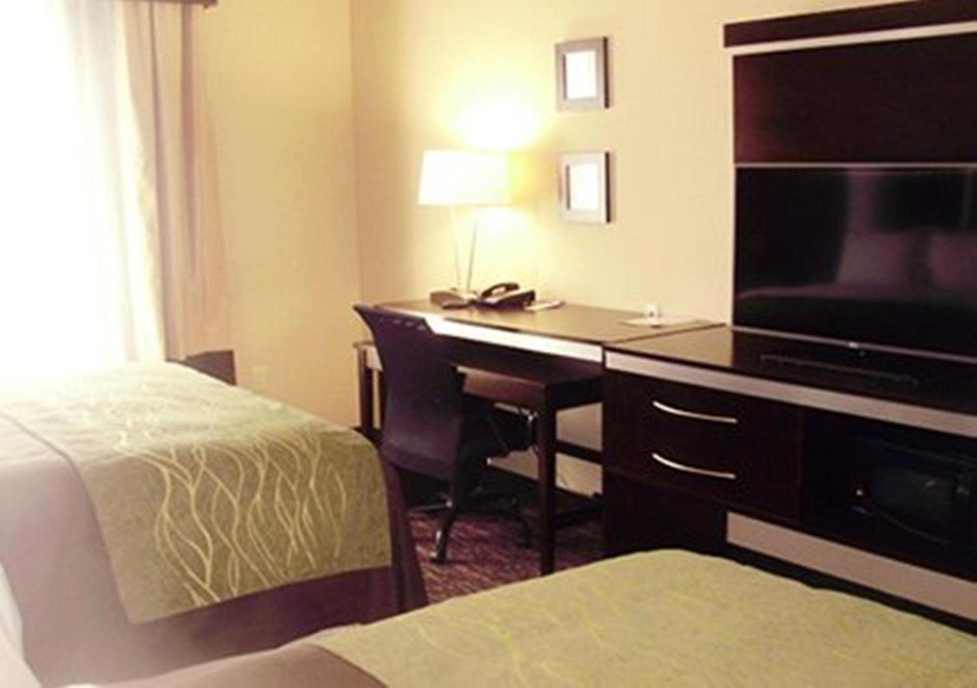 Comfort Inn & Suites Dothan East photo 17