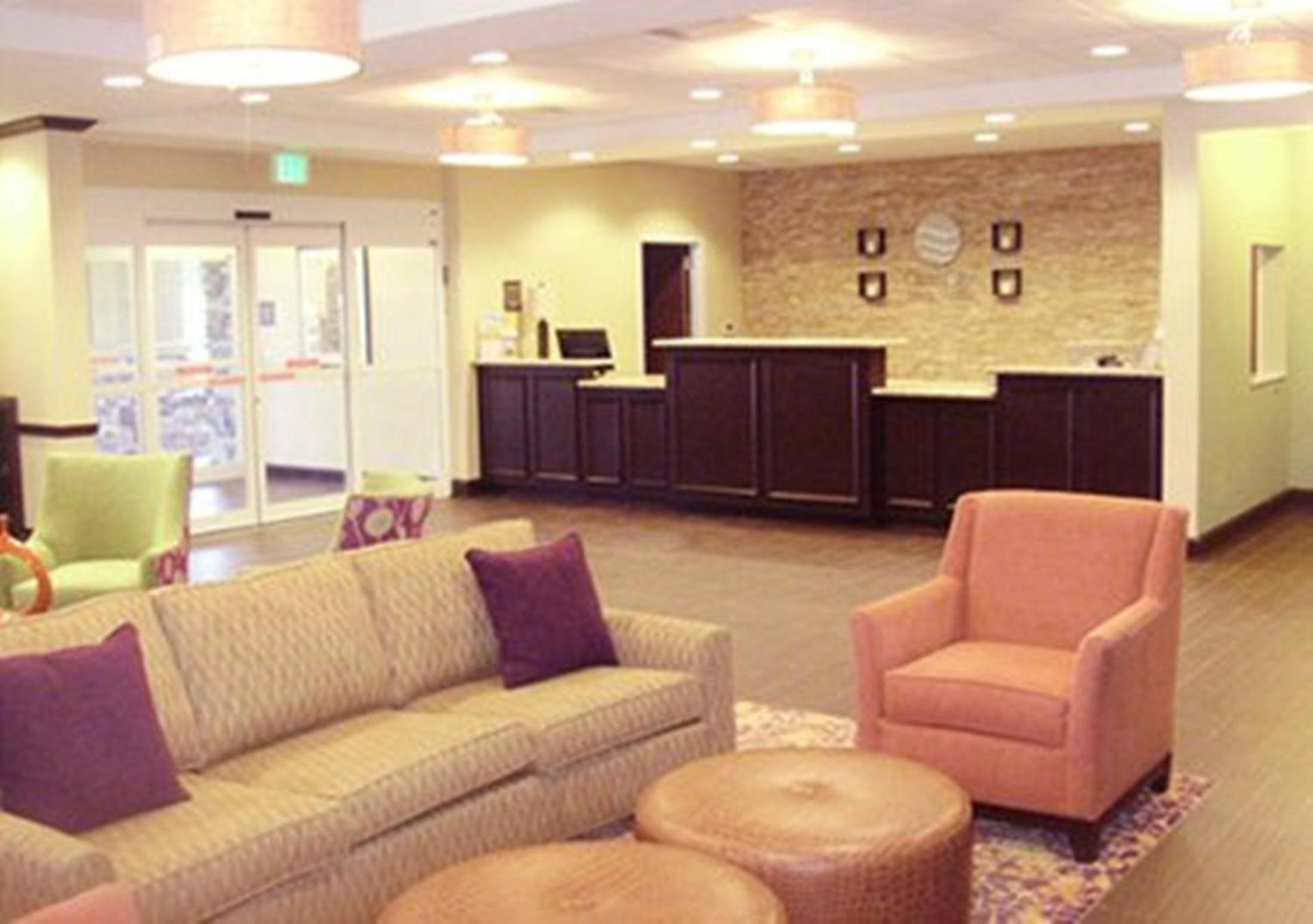 Comfort Inn & Suites Dothan East photo 10