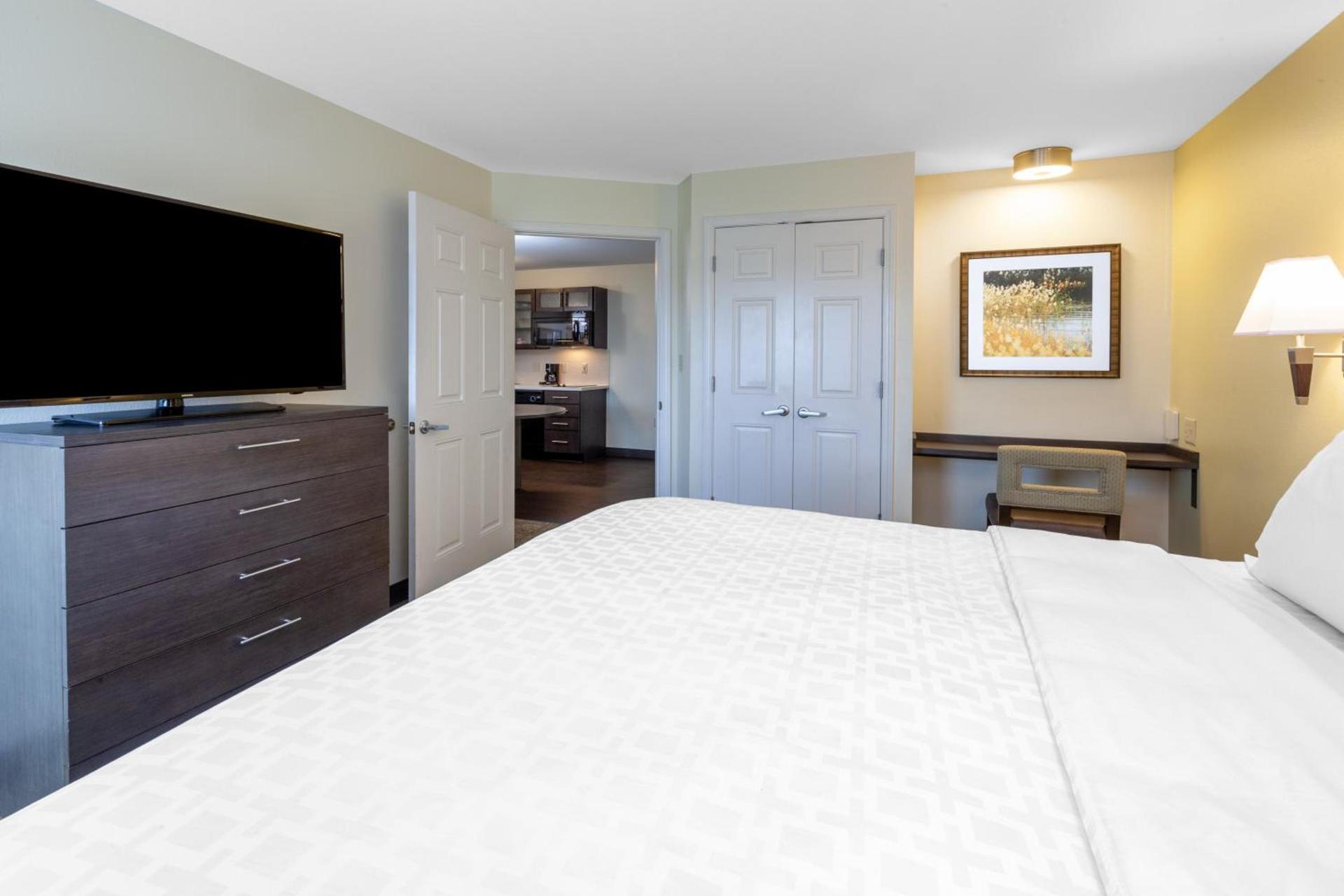 Candlewood Suites Kalamazoo by IHG photo 16