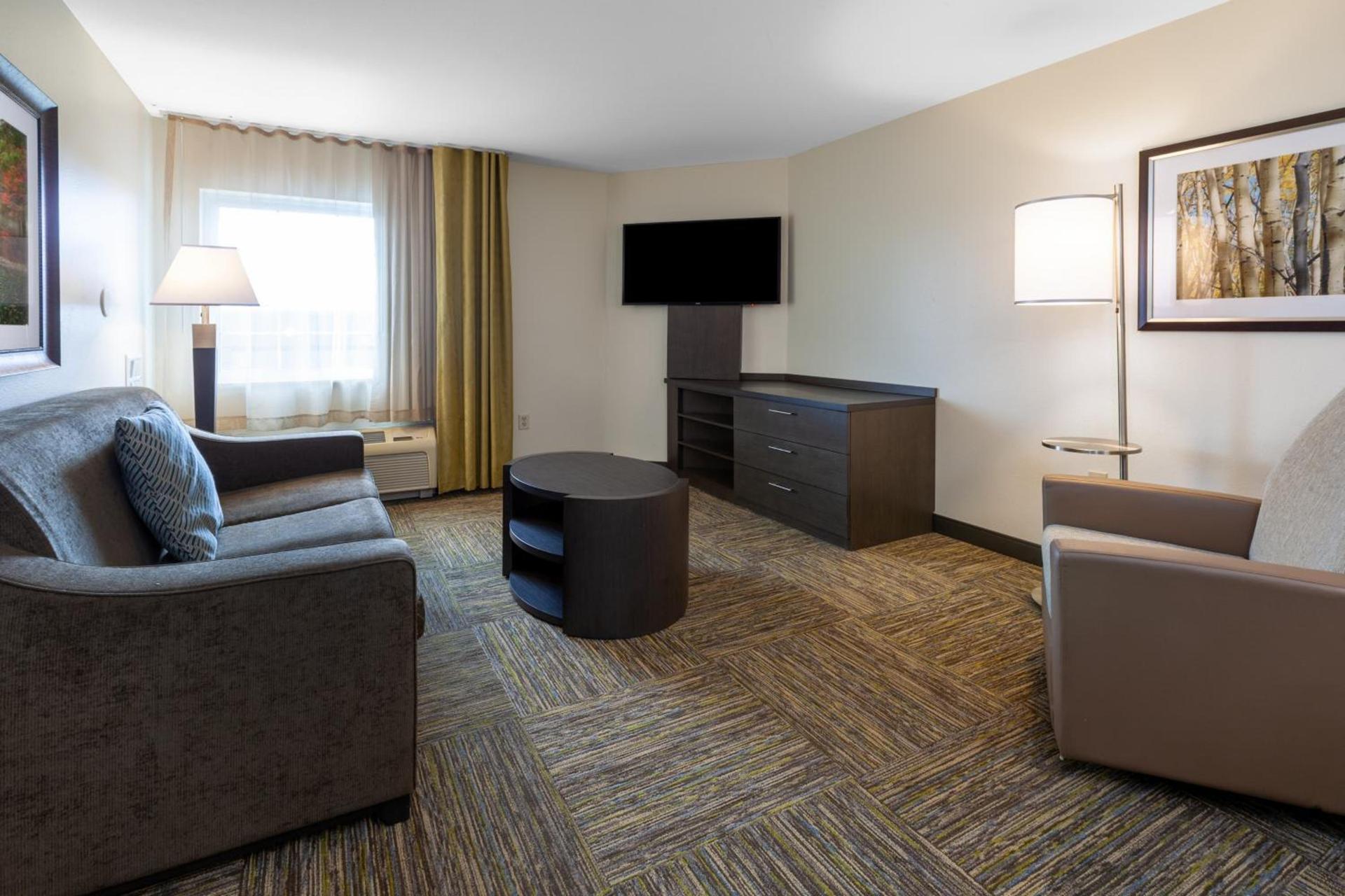 Candlewood Suites Kalamazoo by IHG photo 27