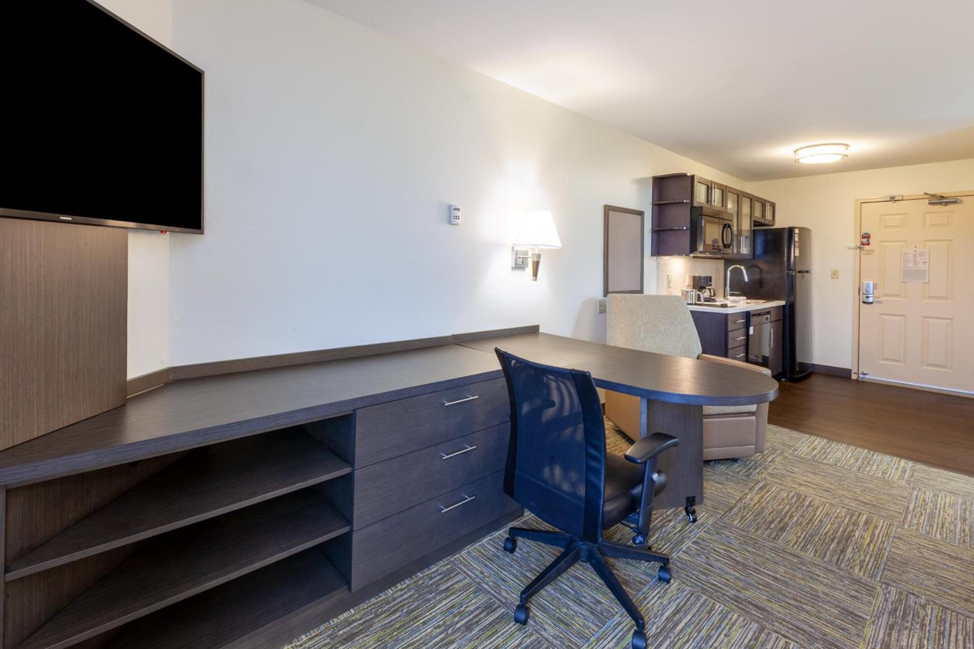 Candlewood Suites Kalamazoo by IHG photo 28