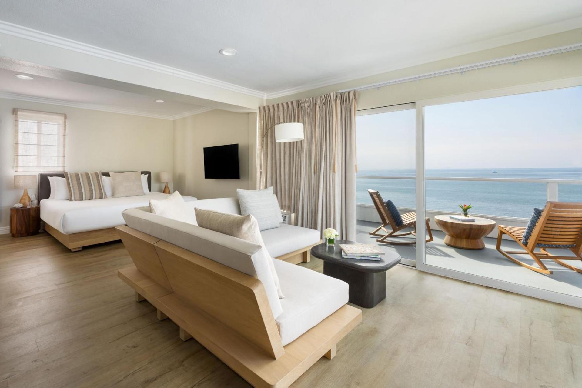Pacific Edge Hotel photo 9