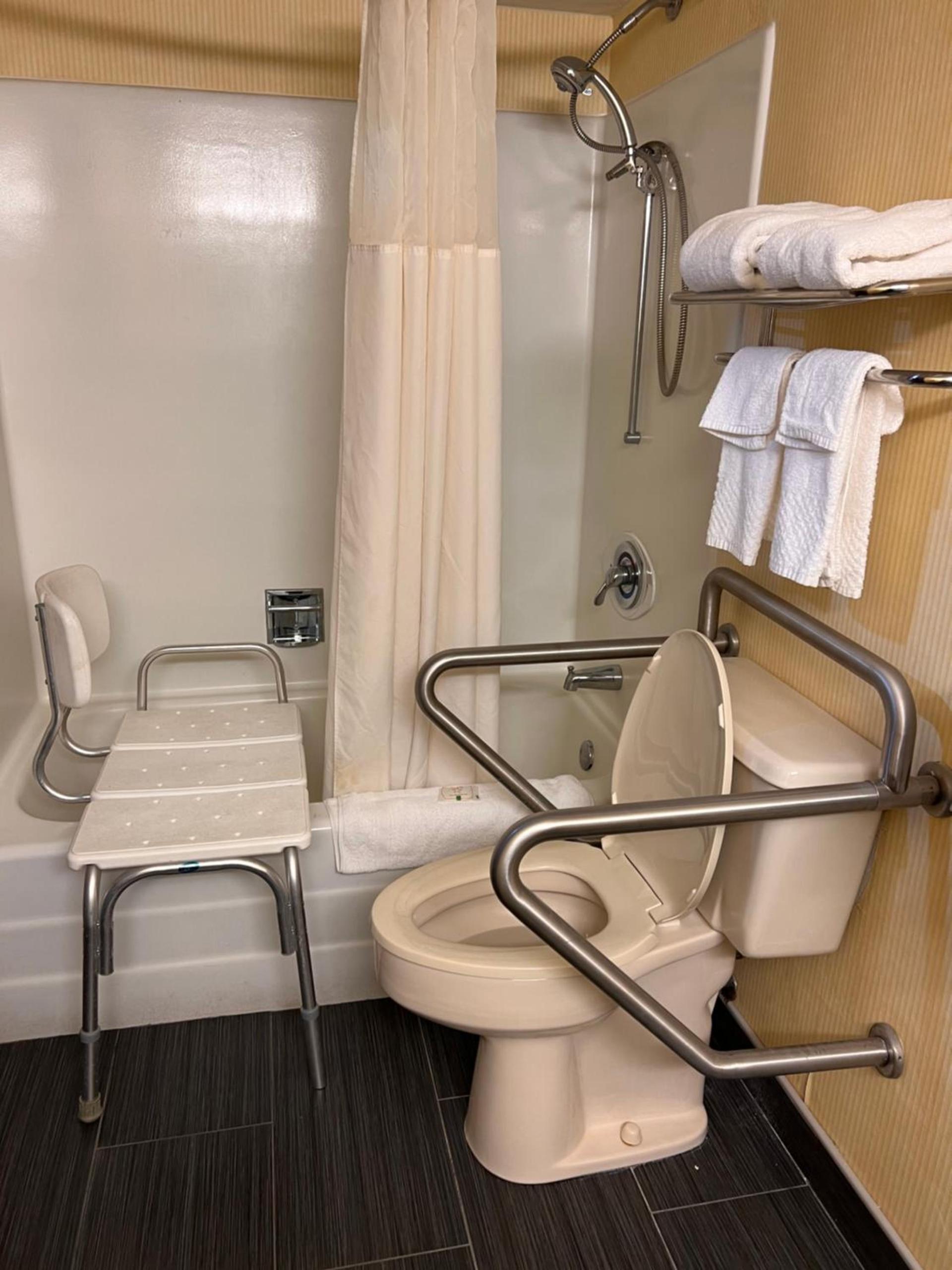 Quality Inn Hermitage South photo 30