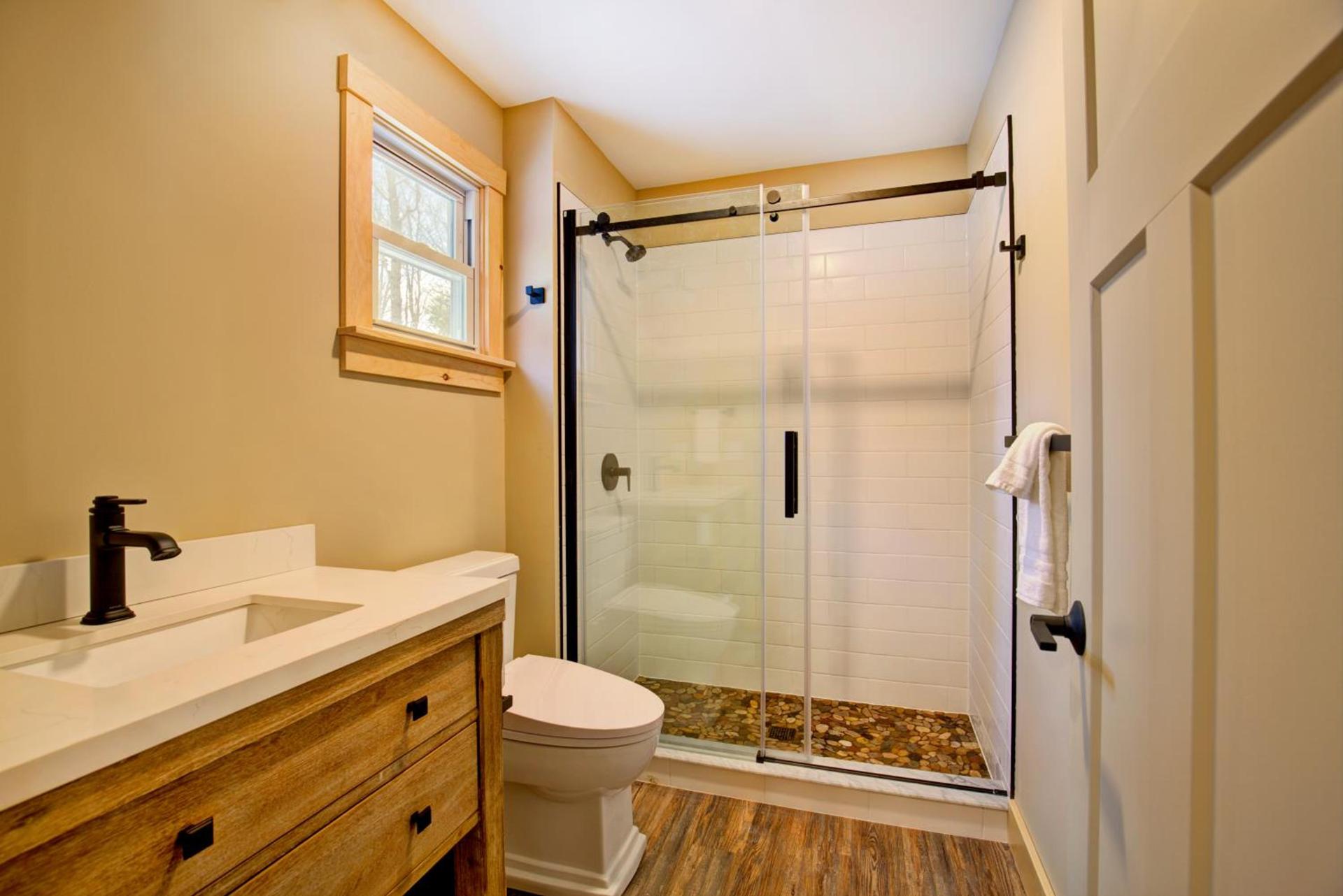The Lodge by Sunapee Stays photo 12