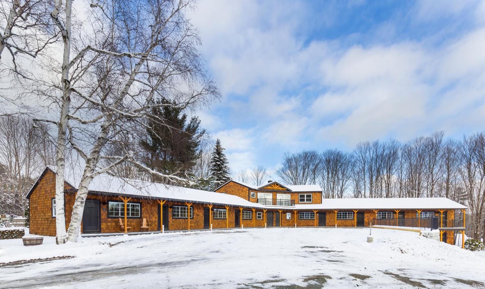 The Lodge by Sunapee Stays photo 4