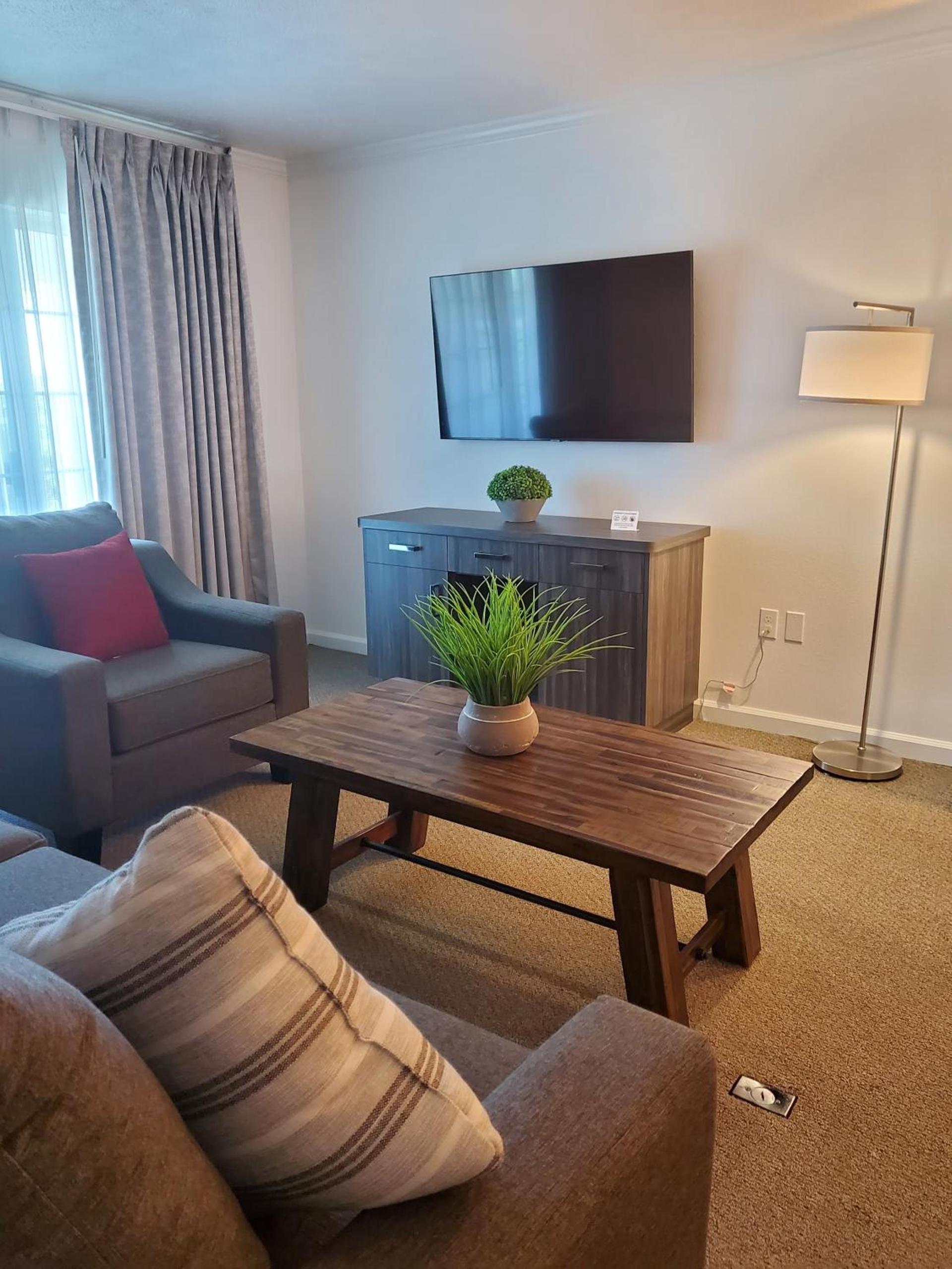 Tachi Palace Signature Hotel photo 14