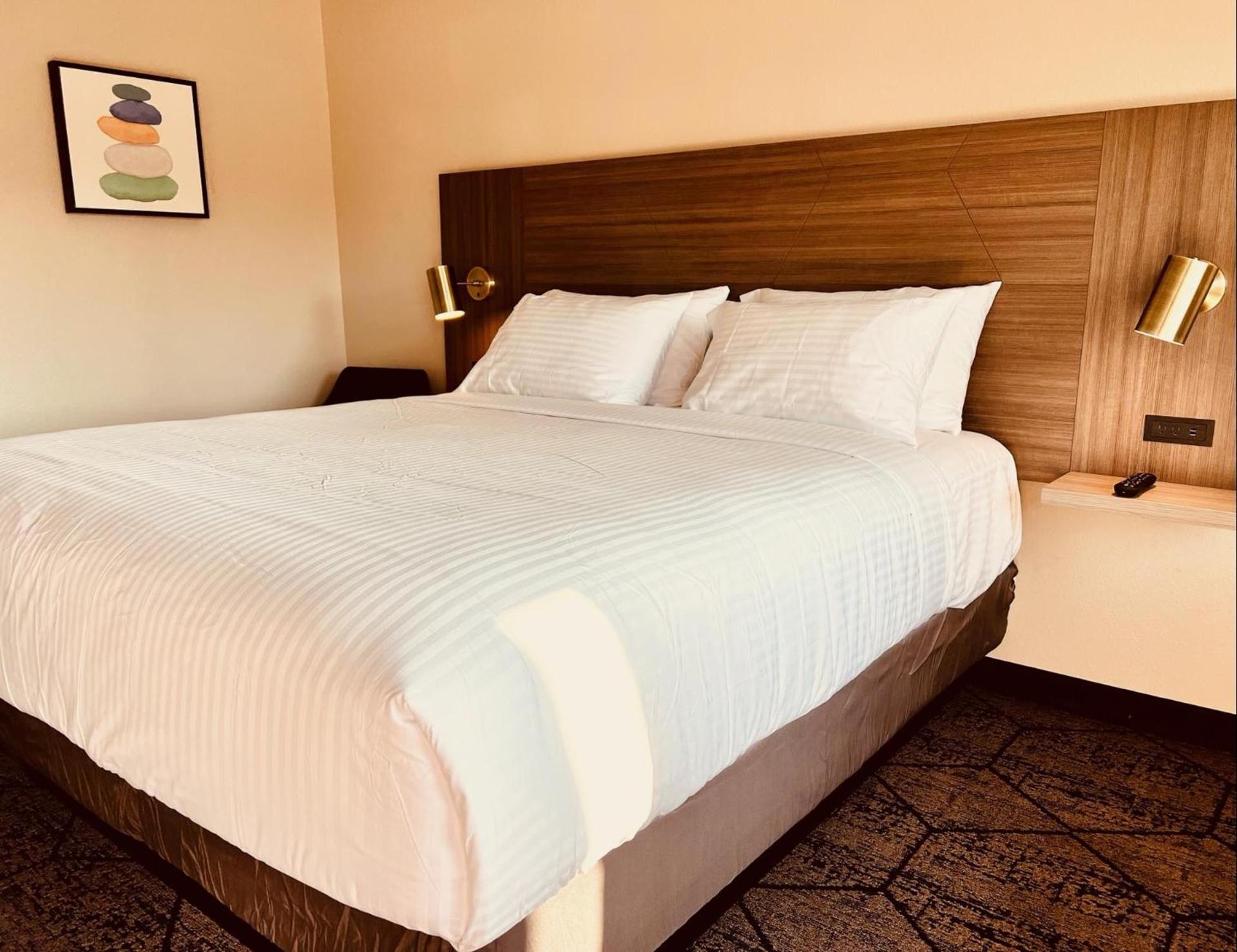 Ramada by Wyndham Modesto Yosemite Area photo 57