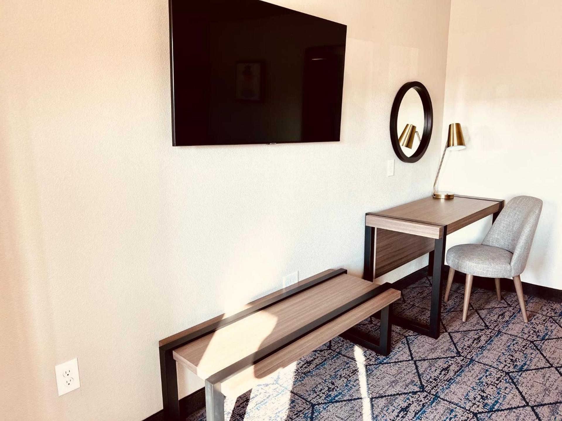 Ramada by Wyndham Modesto Yosemite Area photo 49