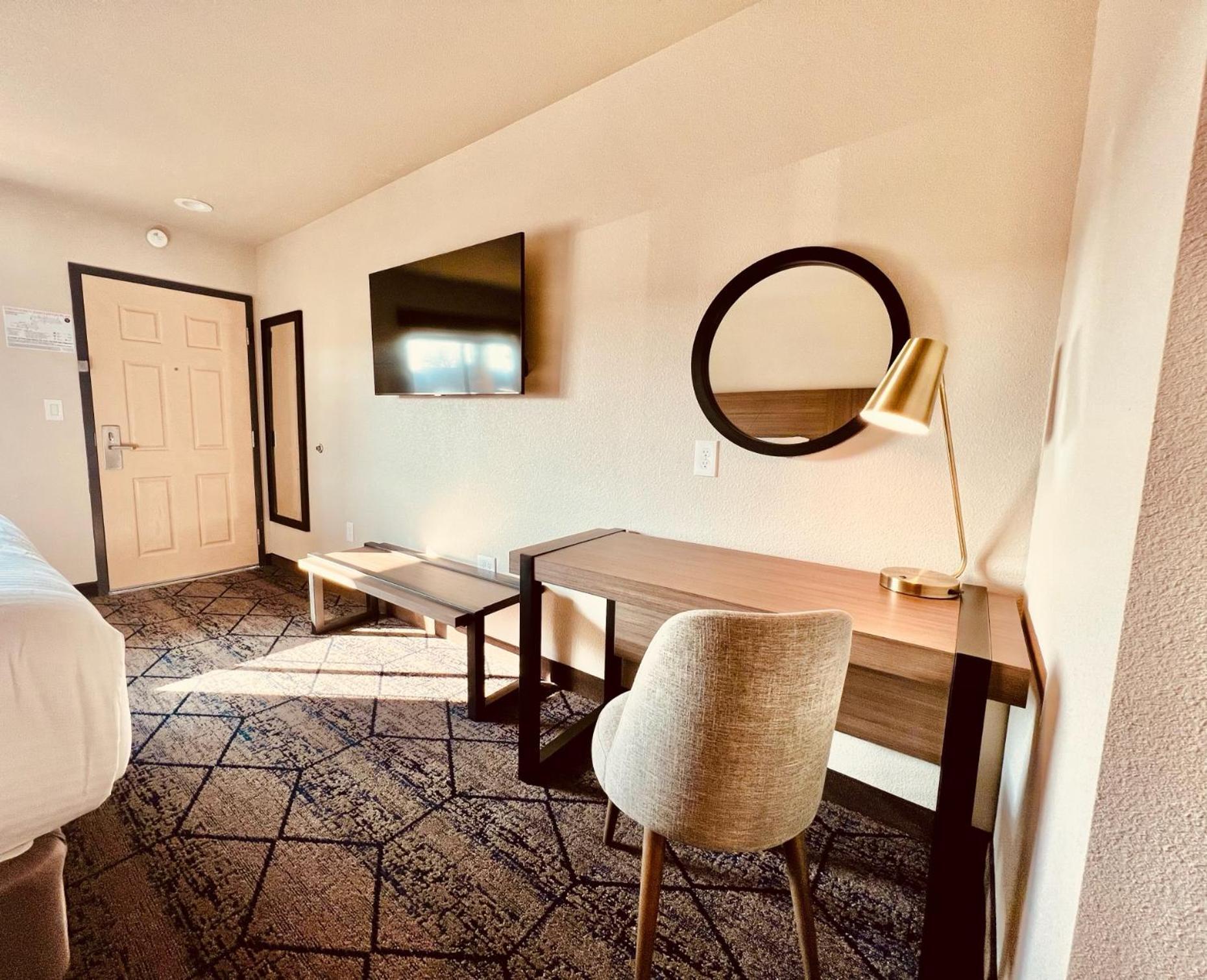 Ramada by Wyndham Modesto Yosemite Area photo 51