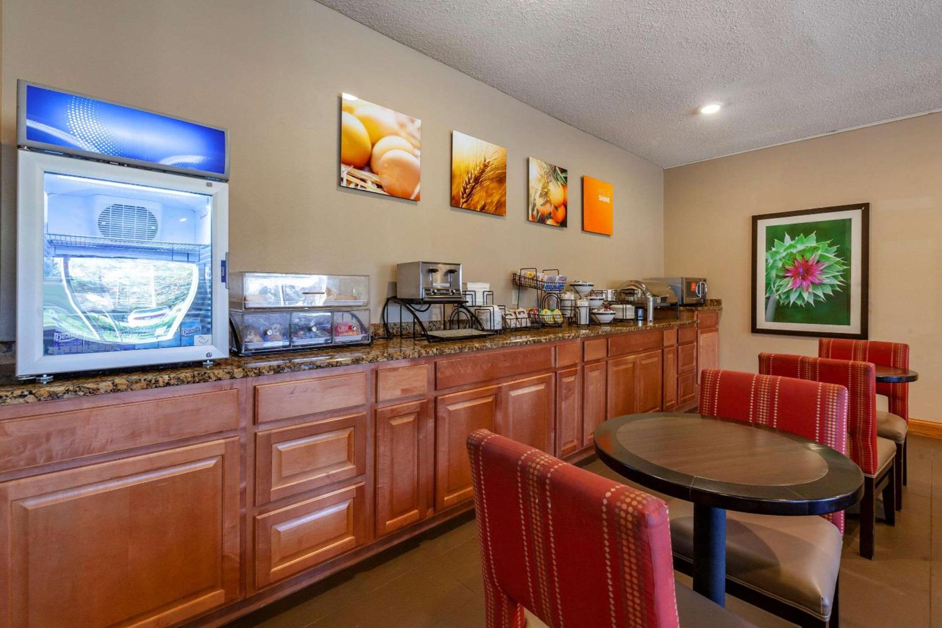 Comfort Inn Rhinelander photo 31