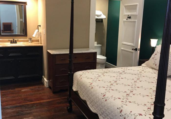 Historic Kahn Hotel photo 19