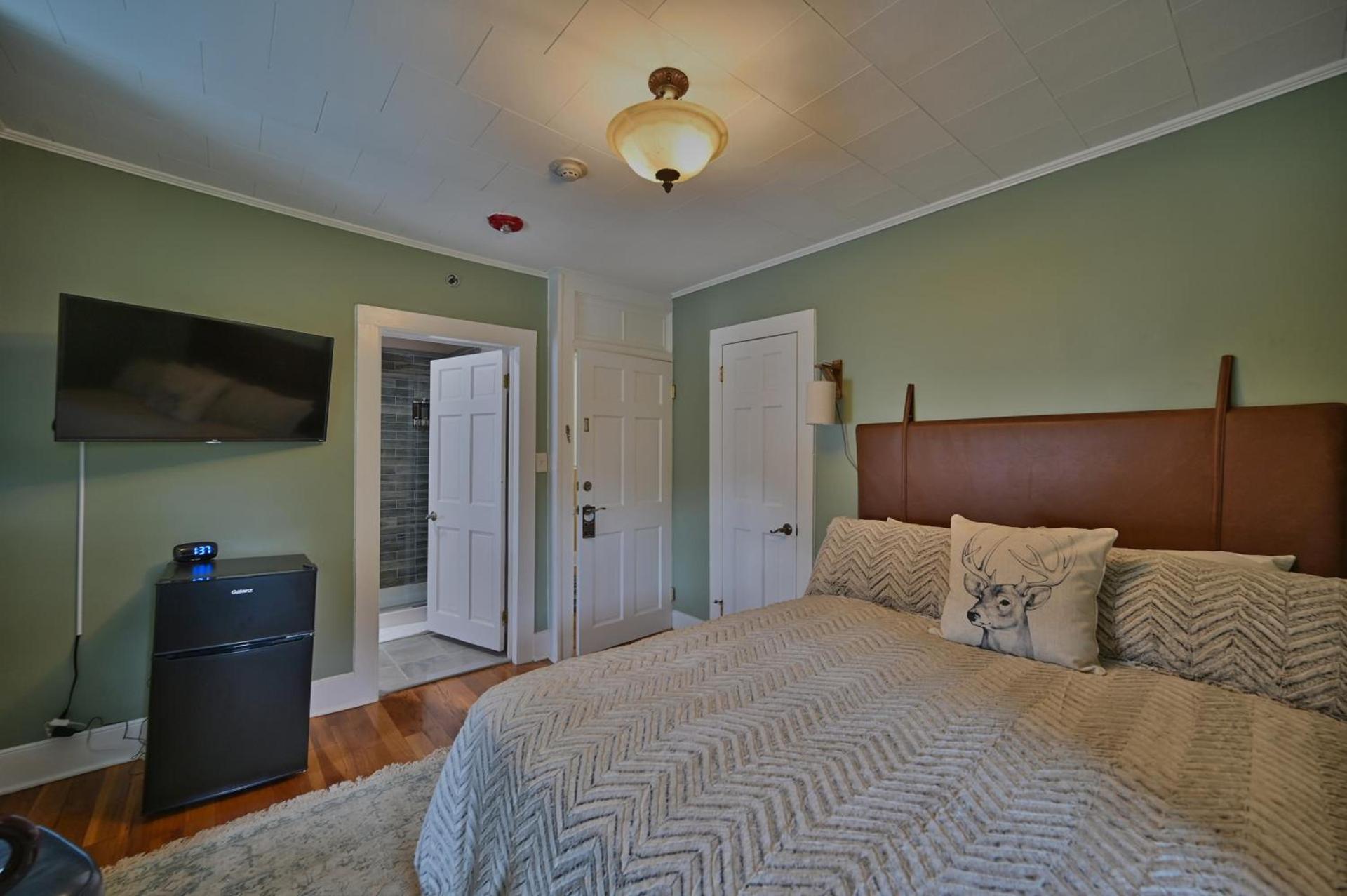 Tom Quick Inn photo 15