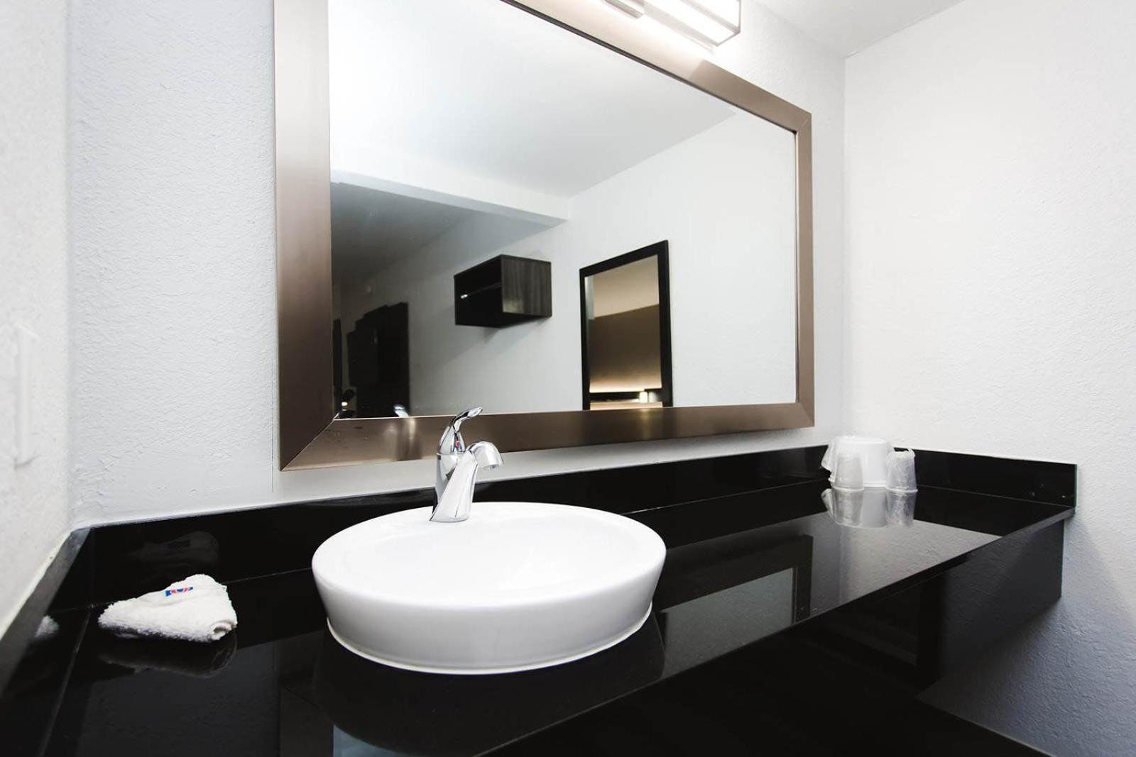 Studio 6 Houston TX Medical Center NRG Stadium photo 18