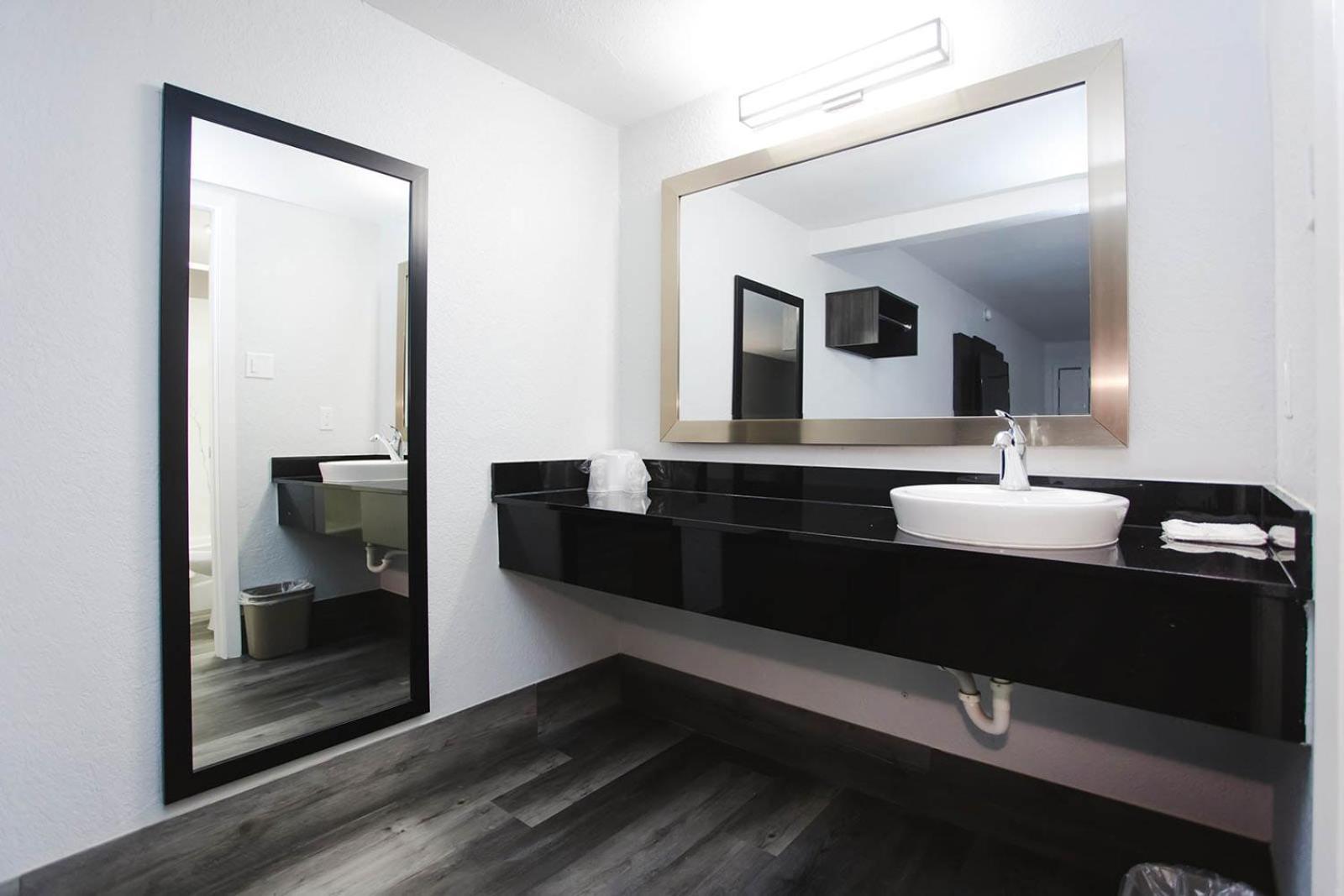 Studio 6 Houston TX Medical Center NRG Stadium photo 19