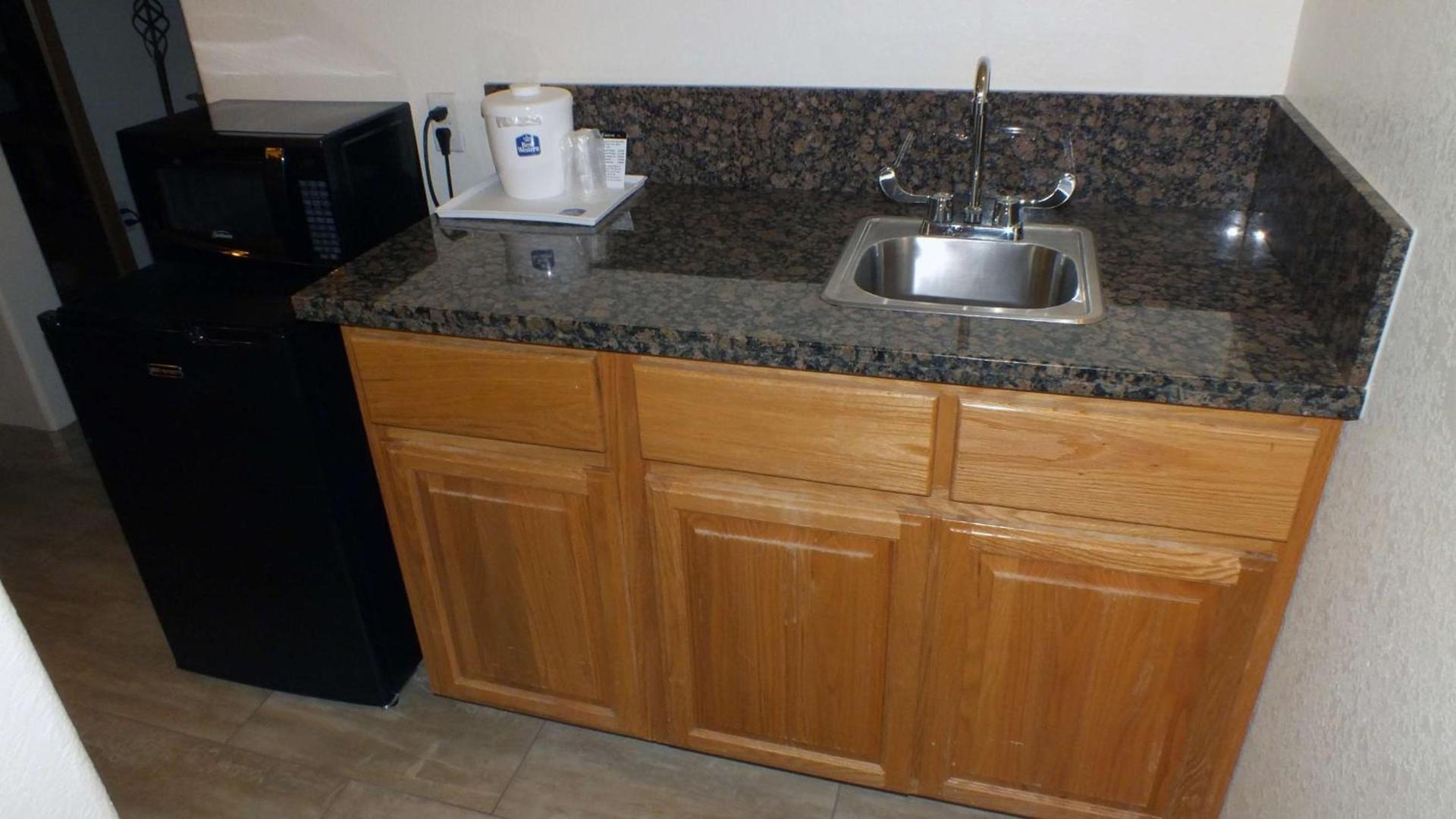 Best Western Gold Canyon Inn & Suites photo 20