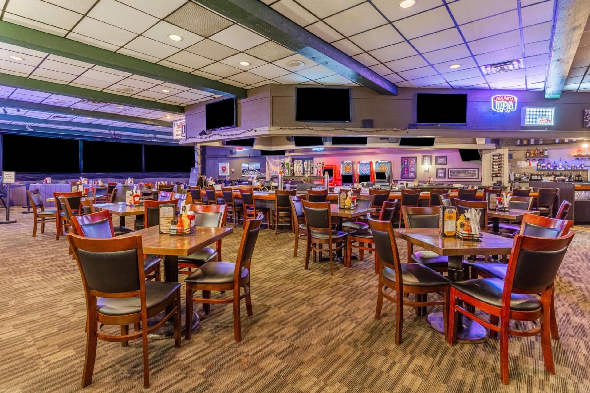 Holiday Inn Rockford I-90&Rt 20 State St by IHG photo 37