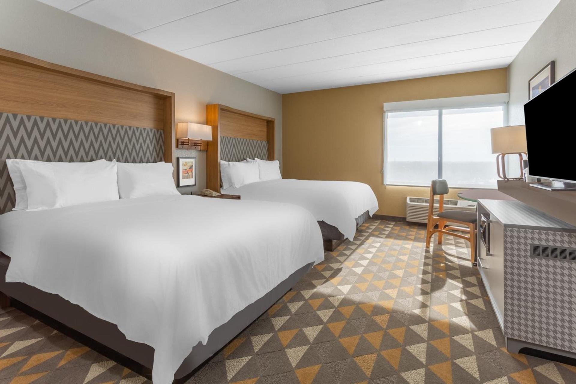 Holiday Inn Rockford I-90&Rt 20 State St by IHG photo 41