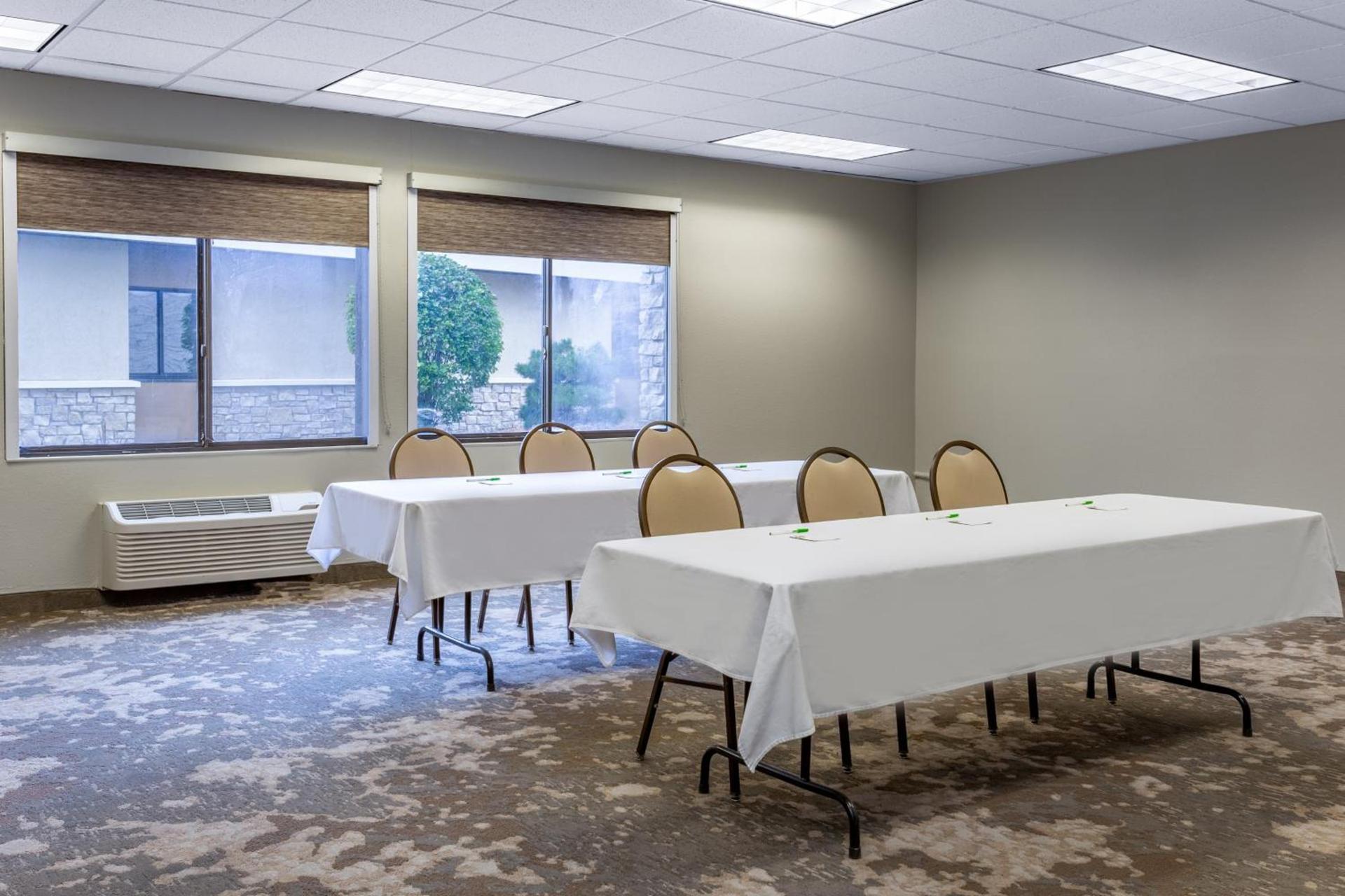 Holiday Inn Rockford I-90&Rt 20 State St by IHG photo 46