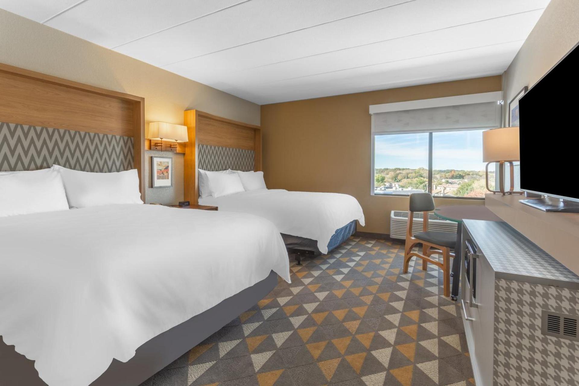 Holiday Inn Rockford I-90&Rt 20 State St by IHG photo 42