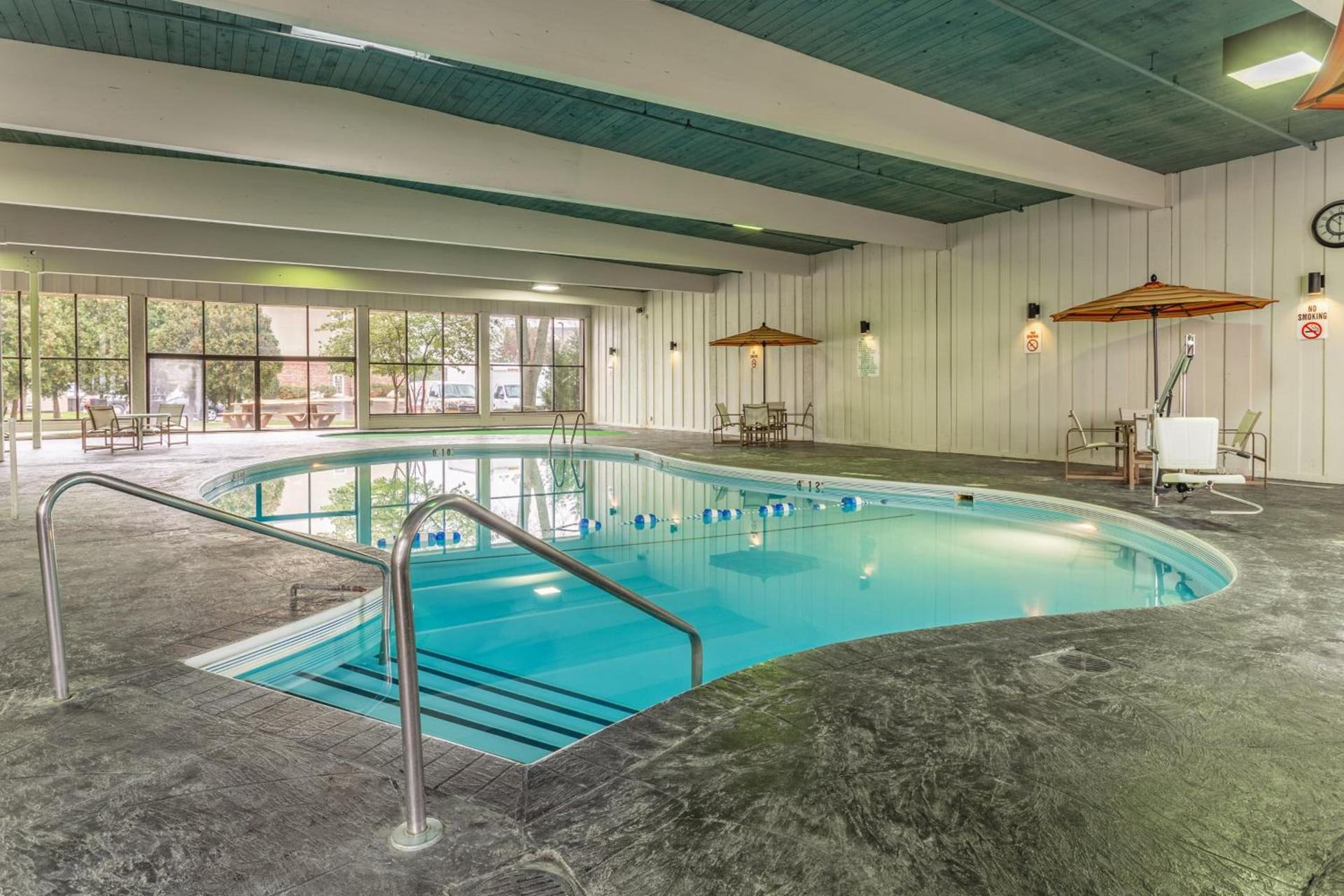 Holiday Inn Rockford I-90&Rt 20 State St by IHG photo 12