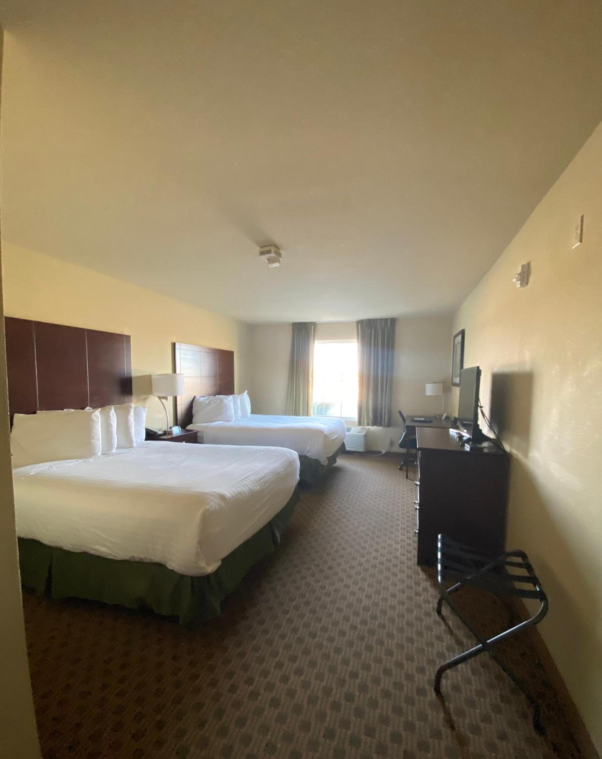 Cobblestone Hotel & Suites - Broken Bow photo 10