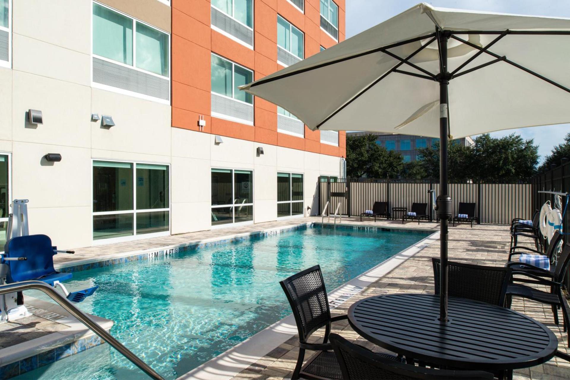 Holiday Inn Express Orlando - South Park by IHG photo 8