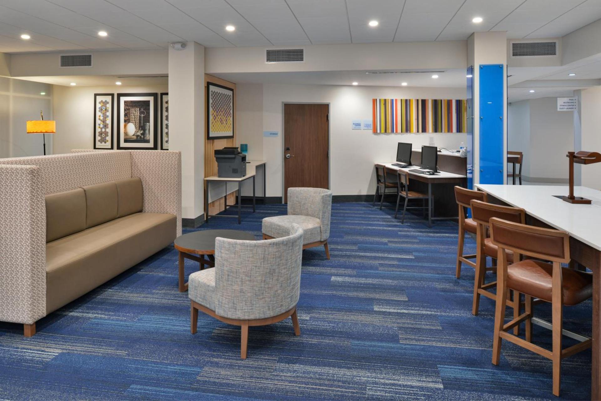Holiday Inn Express Orlando - South Park by IHG photo 21
