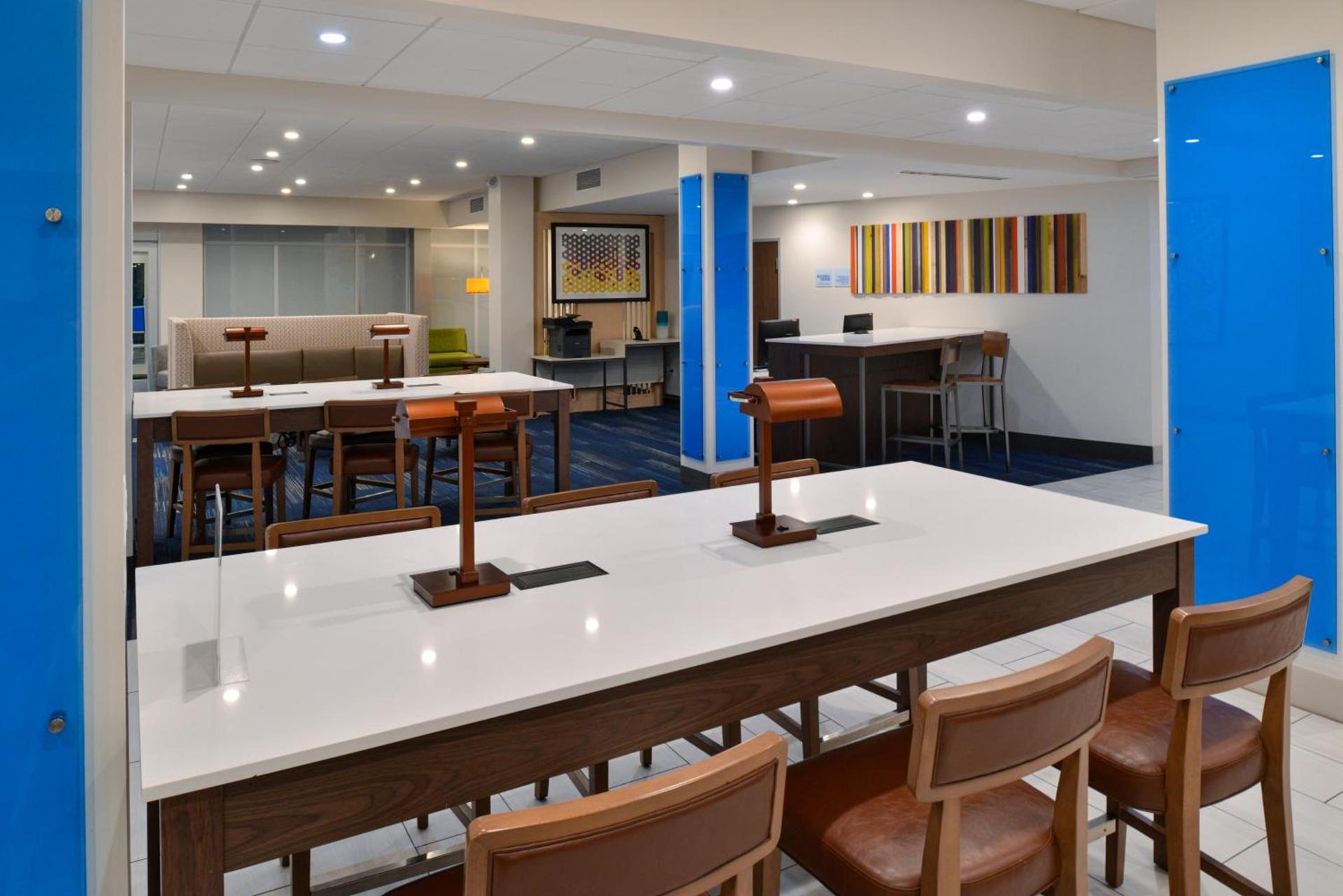 Holiday Inn Express Orlando - South Park by IHG photo 26