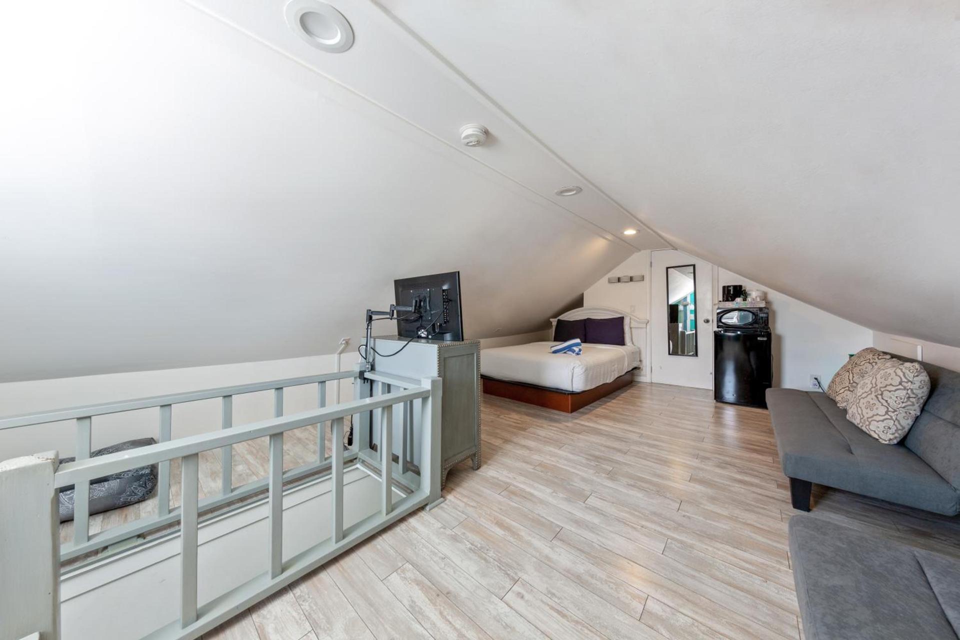 Wicker Guesthouse photo 56