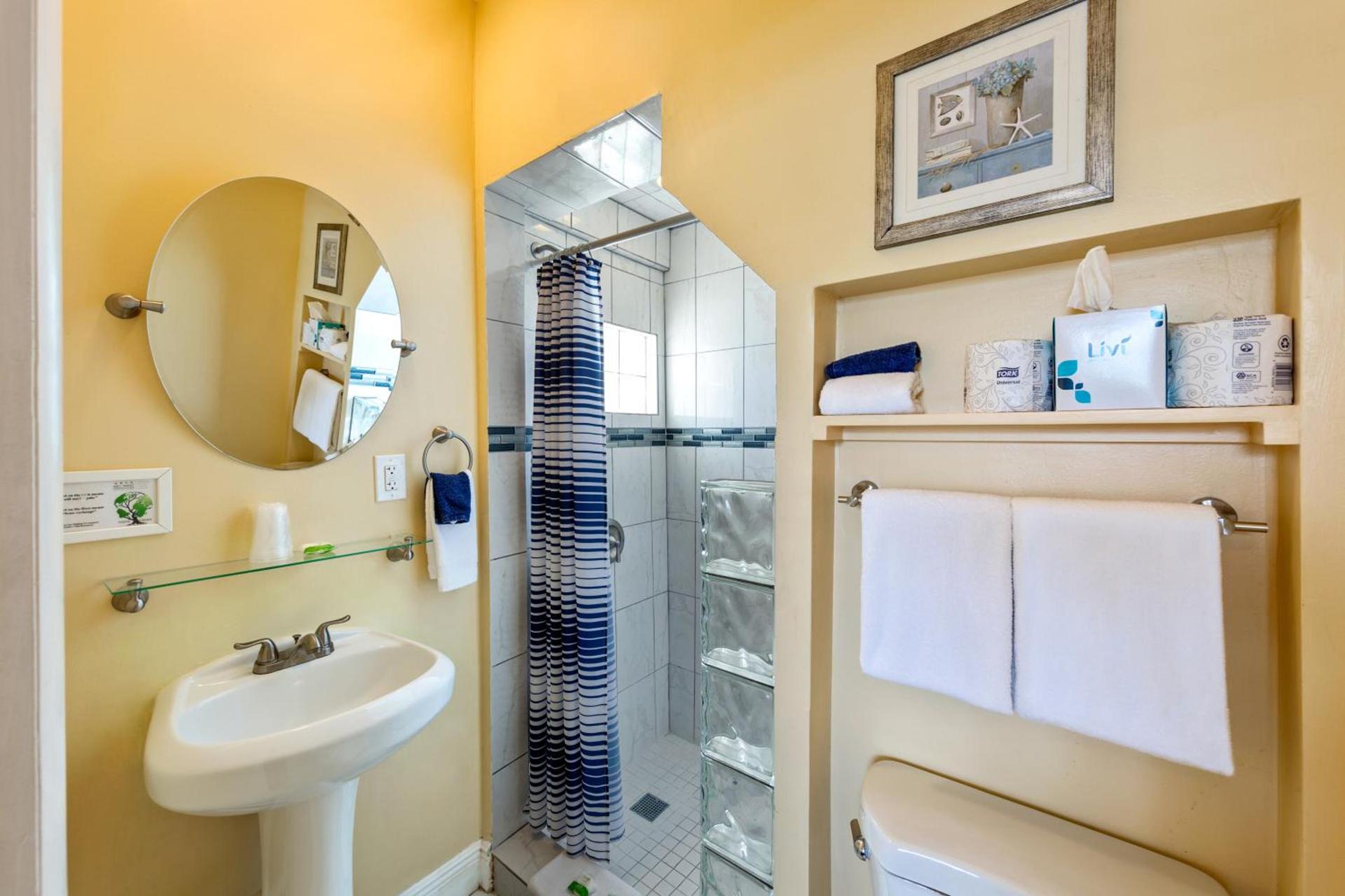 Wicker Guesthouse photo 52