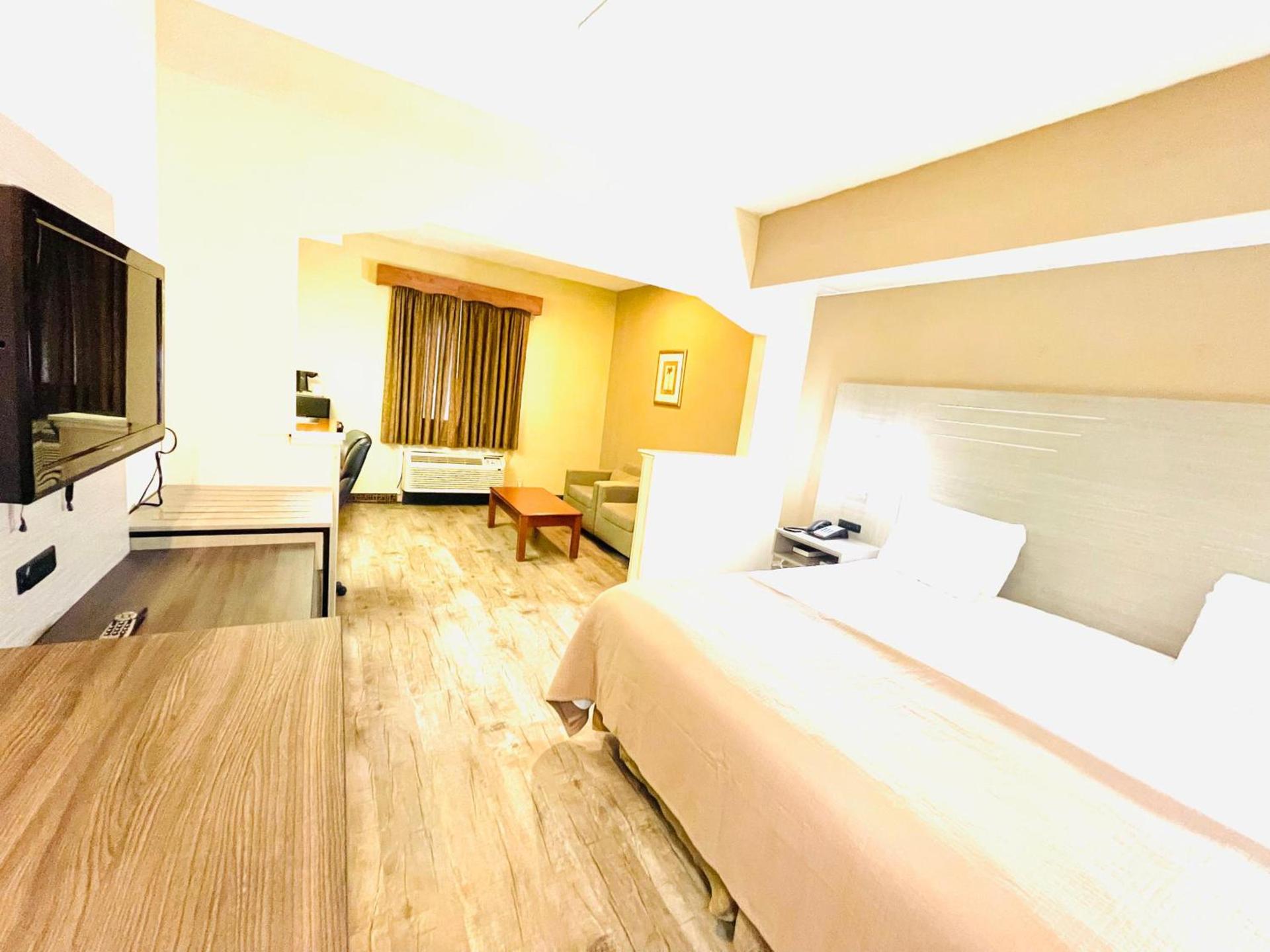 America's Best Inns Flowood photo 6