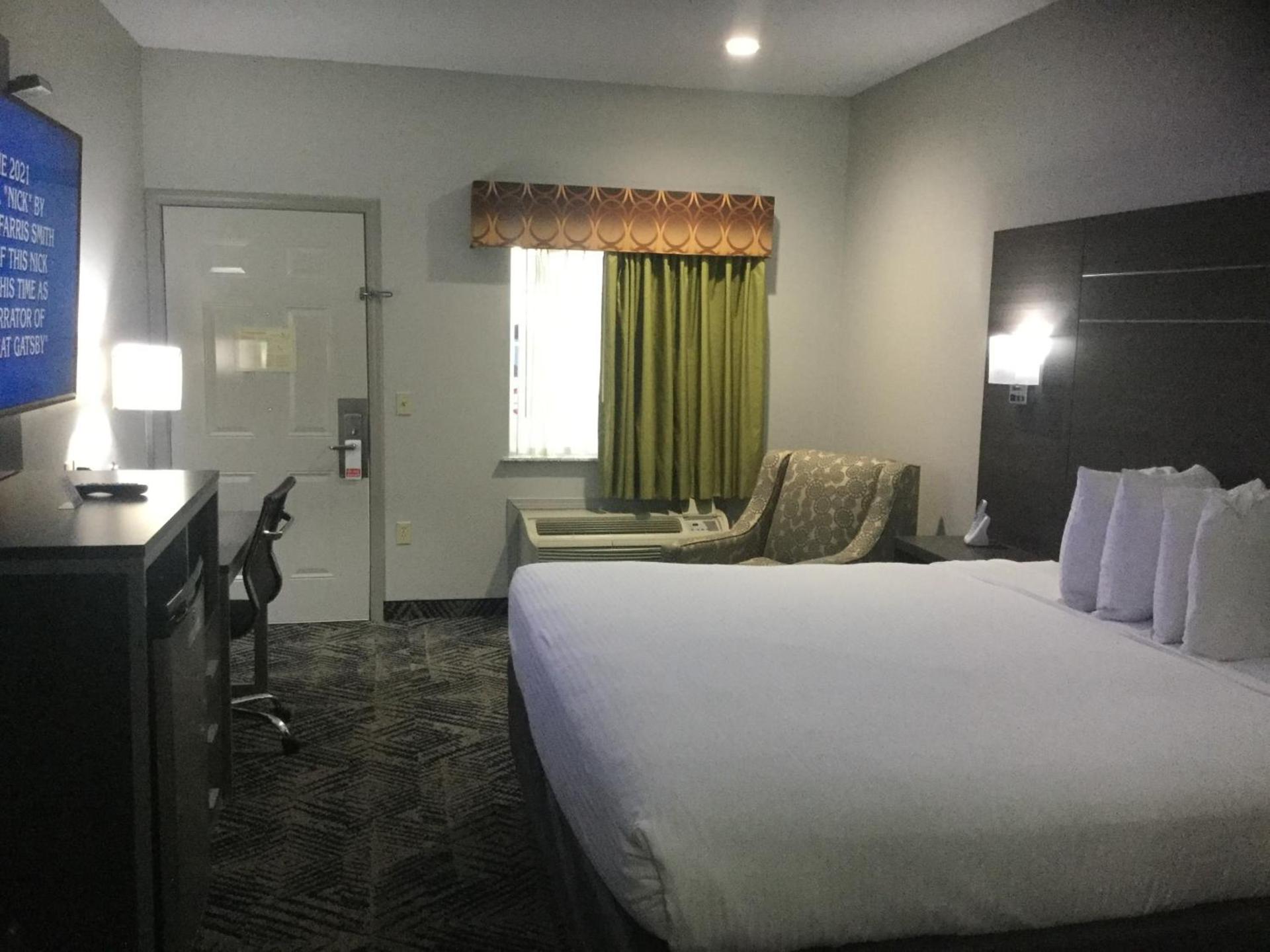 Muskogee Inn and Suites photo 21